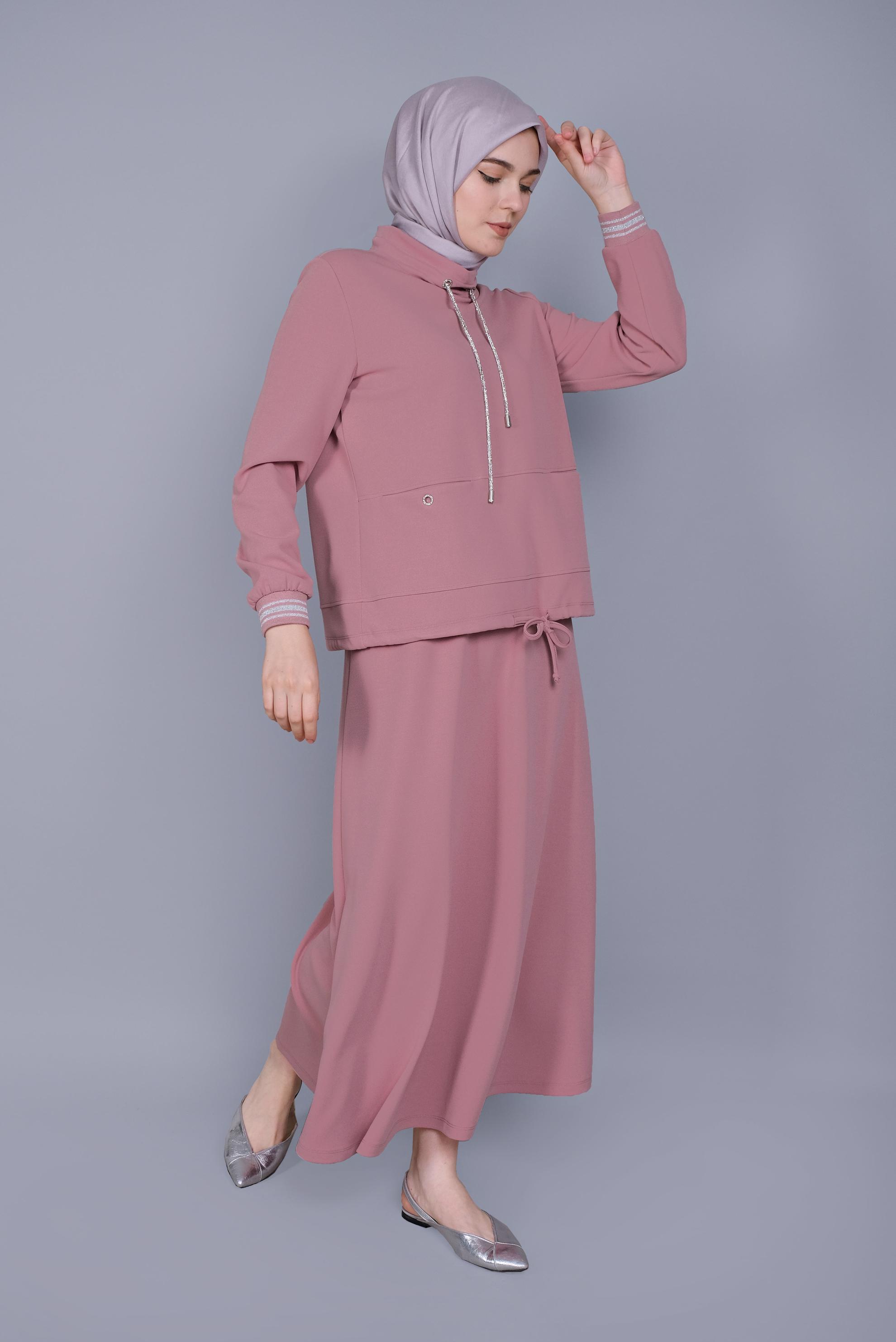 Tesettür giyim PUDRA TAŞLI BAĞCIK DETAYLI İKİLİ ETEKLİ TAKIM 41540 