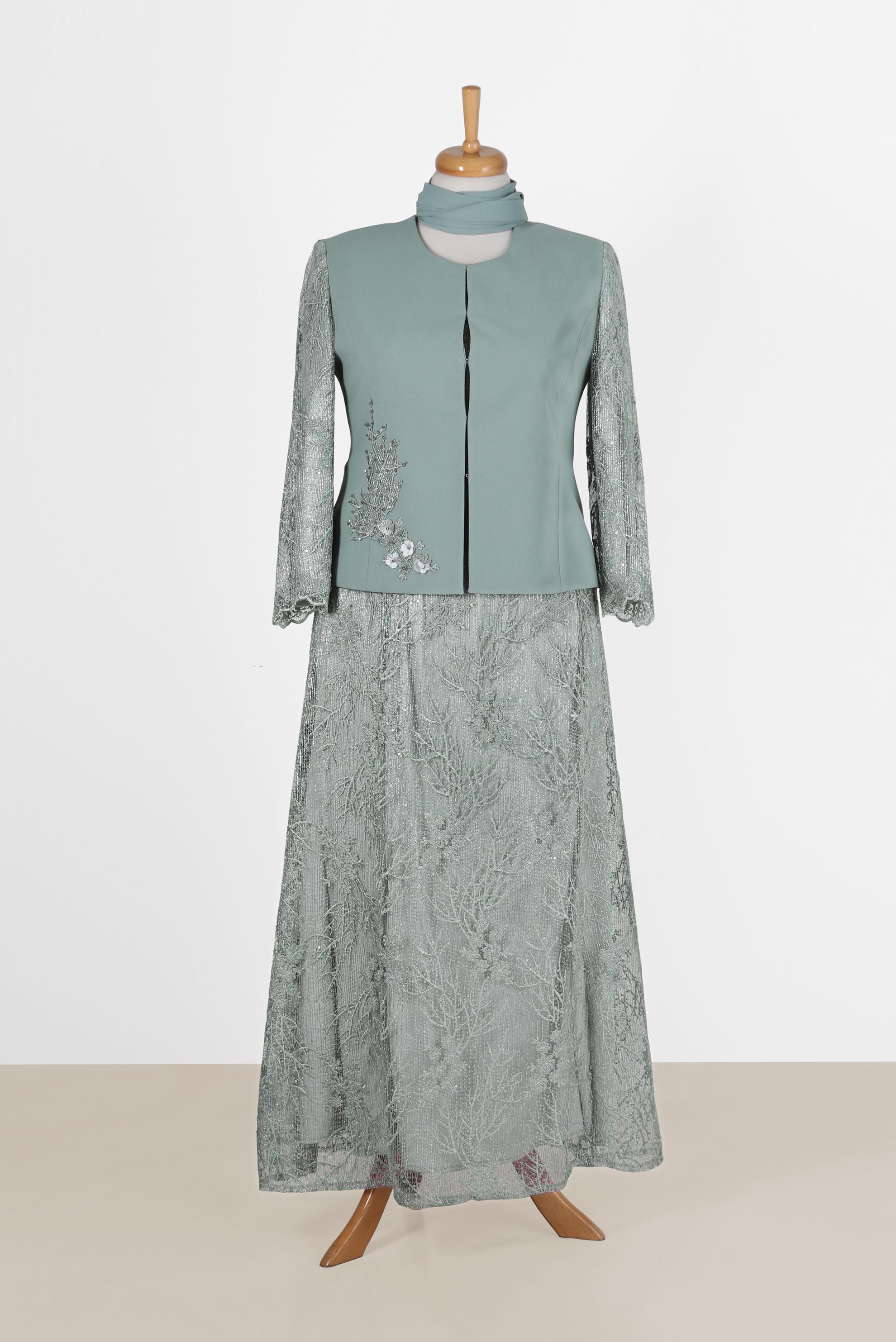 Tesettür giyim GRİ İŞLEME DETAYLI GÜPÜRLÜ İKİLİ ELBİSELİ TAKIM 30156 