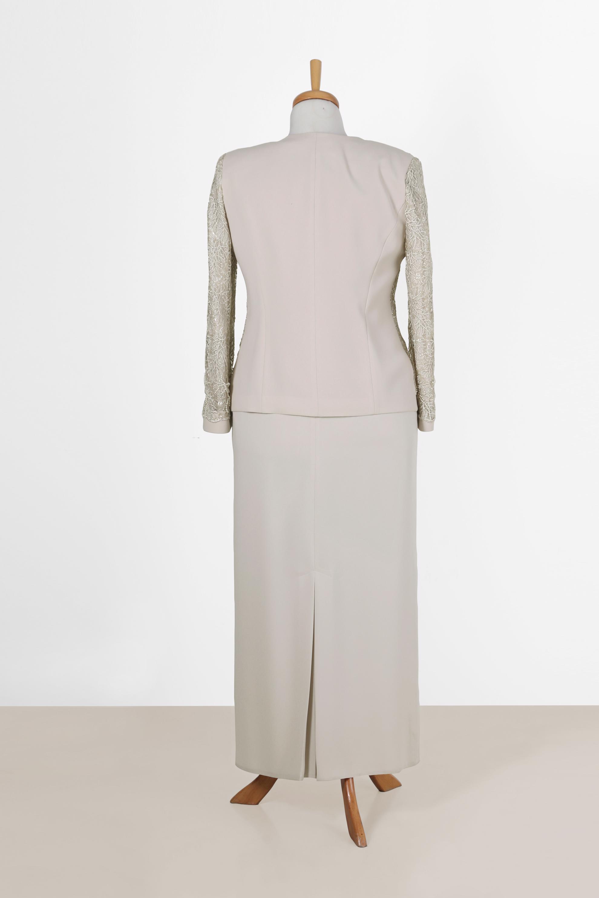 Tesettür giyim BEJ GÜPÜR DETAYLI İKİLİ ELBİSELİ TAKIM 30158 