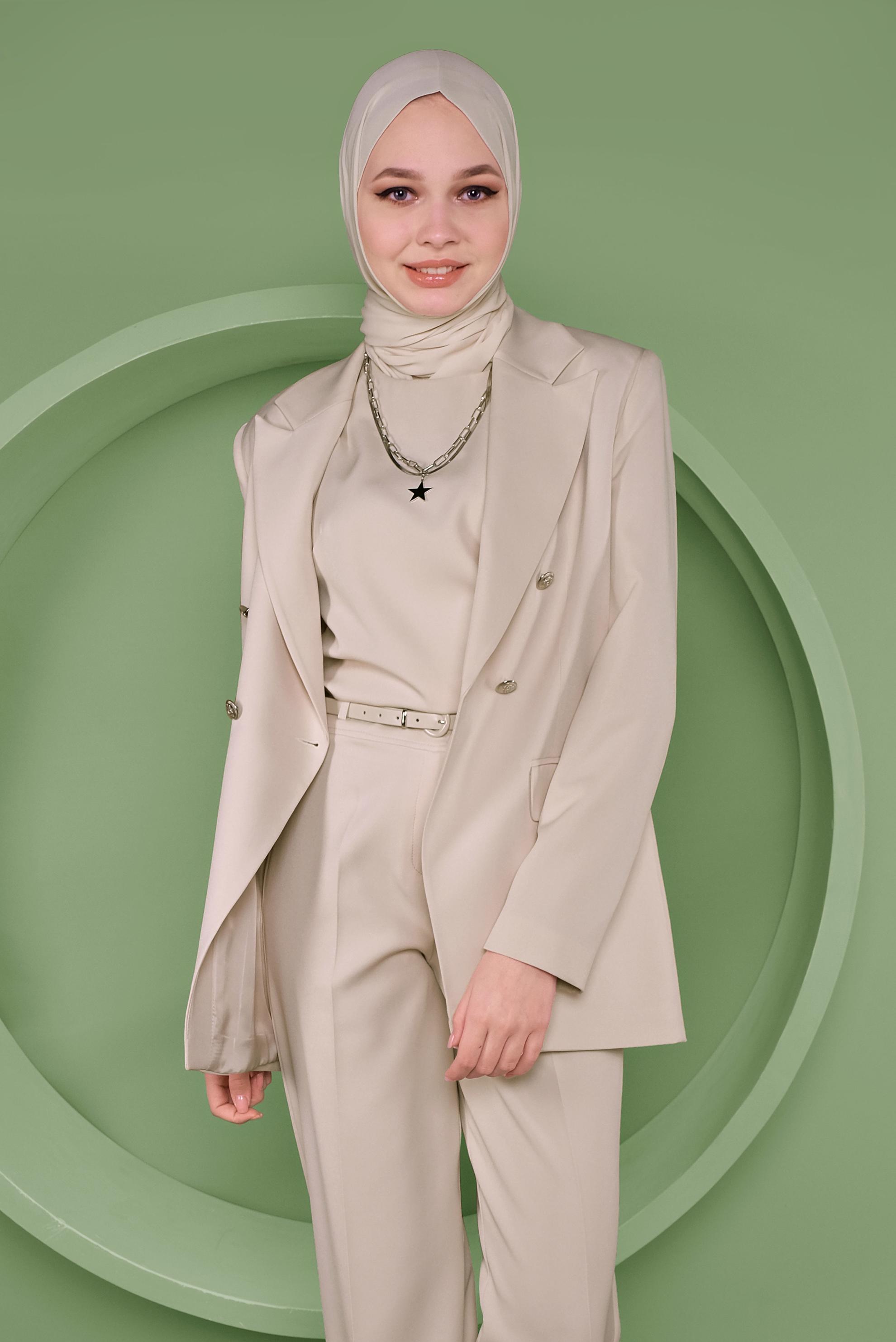 Tesettür giyim EKRU KRUVAZE YAKA KLASİK ÜÇLÜ PANTOLONLU TAKIM 30128