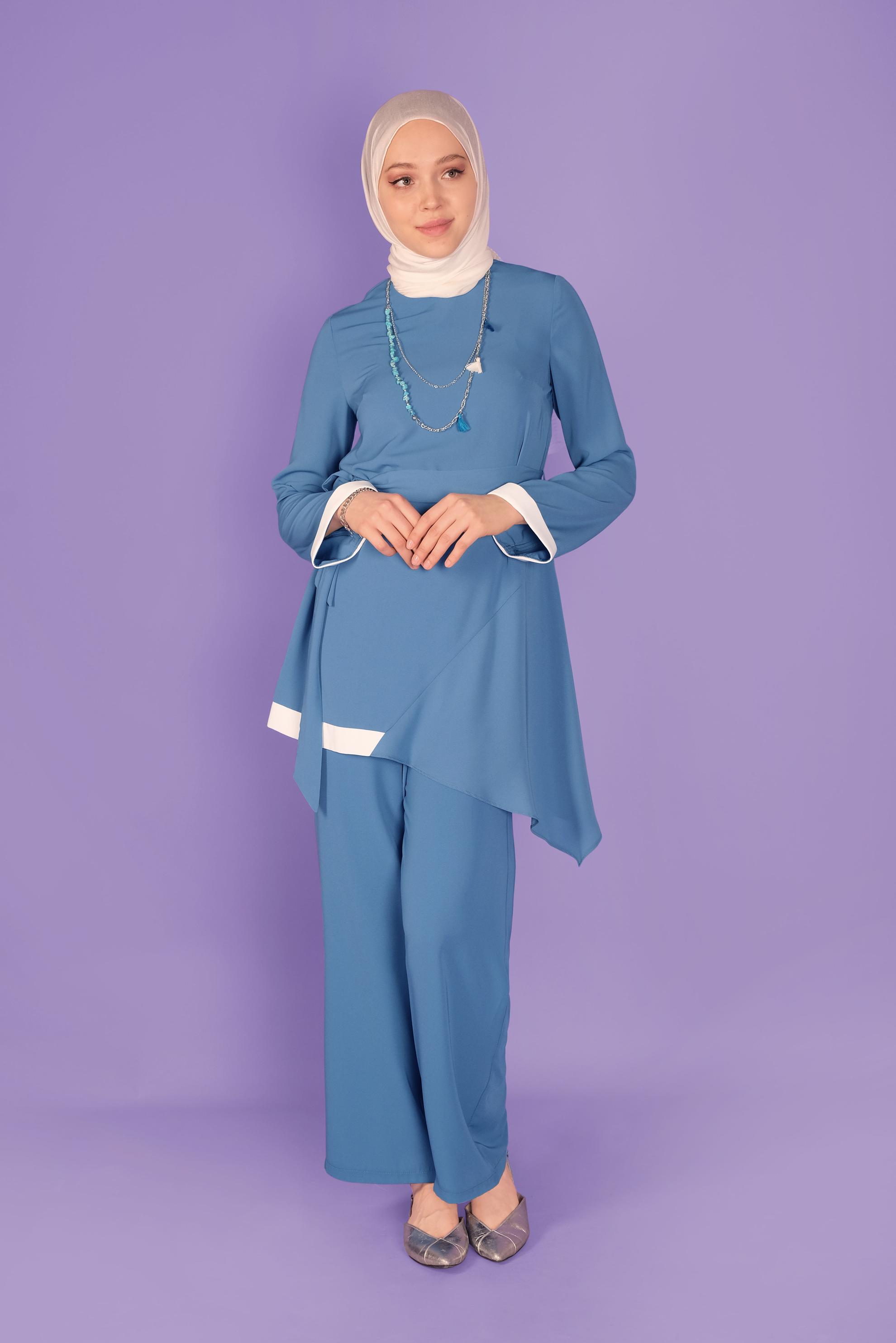 Tesettür giyim MAVİ BELİ KUŞAKLI ASİMETRİK KESİM PANTOLUNLU TAKIM 30134 