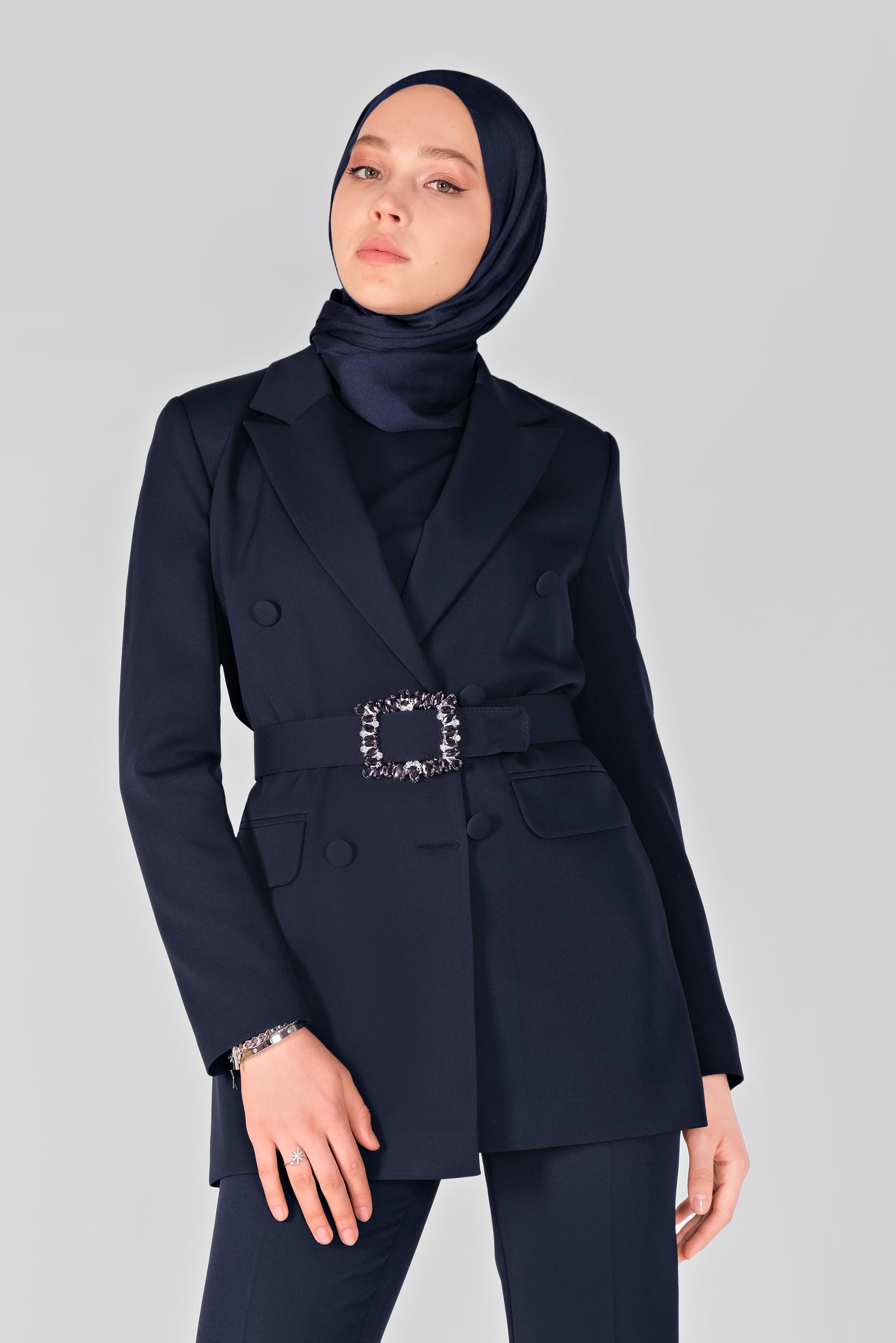 Tesettür giyim LACİVERT KLASİK KESİM KEMERLİ ÜÇLÜ PANTOLONLU TAKIM 30136