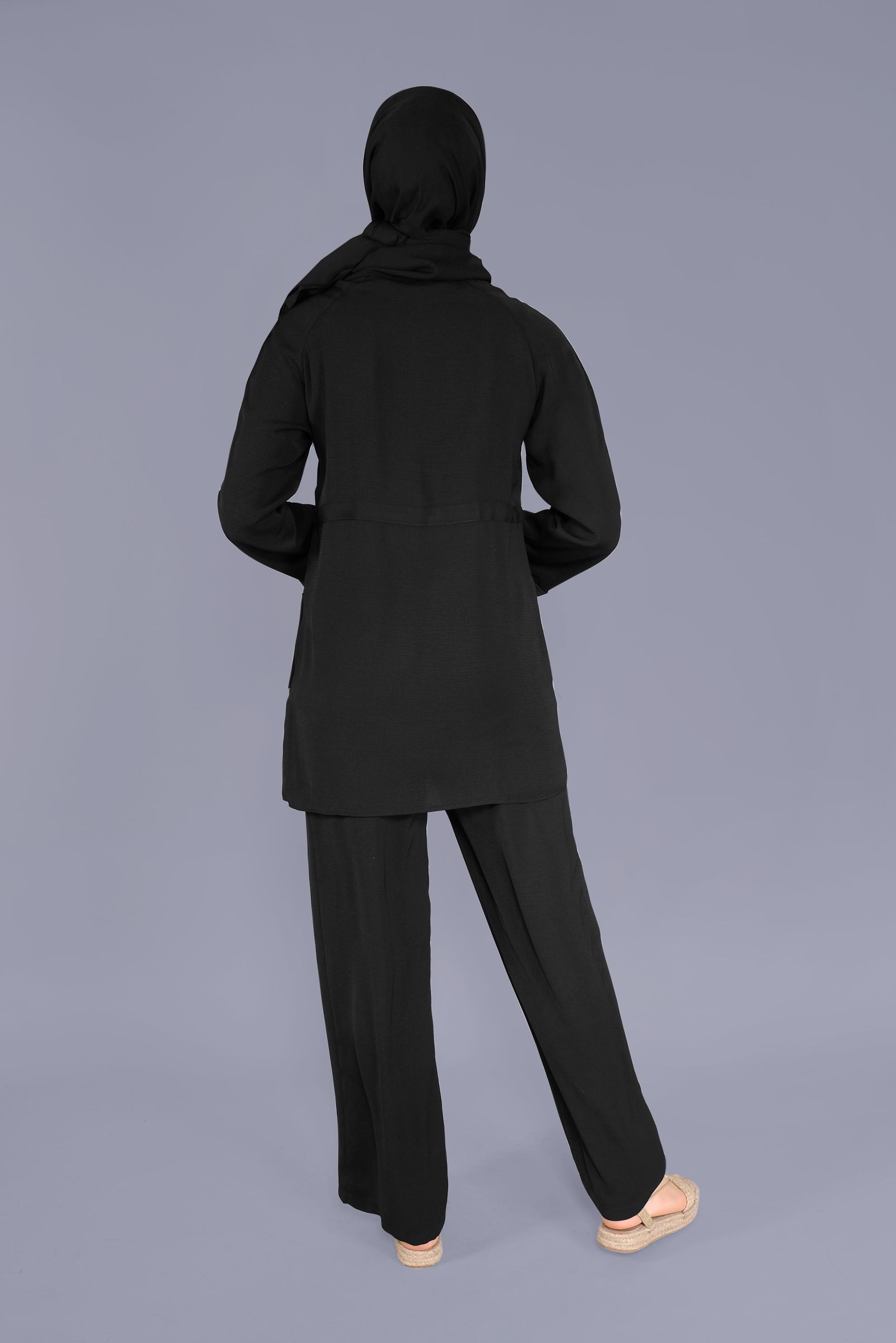 Tesettür giyim SİYAH BELDEN BÜZGÜ BAĞCIKLI İKİLİ PANTOLONLU TAKIM 41379