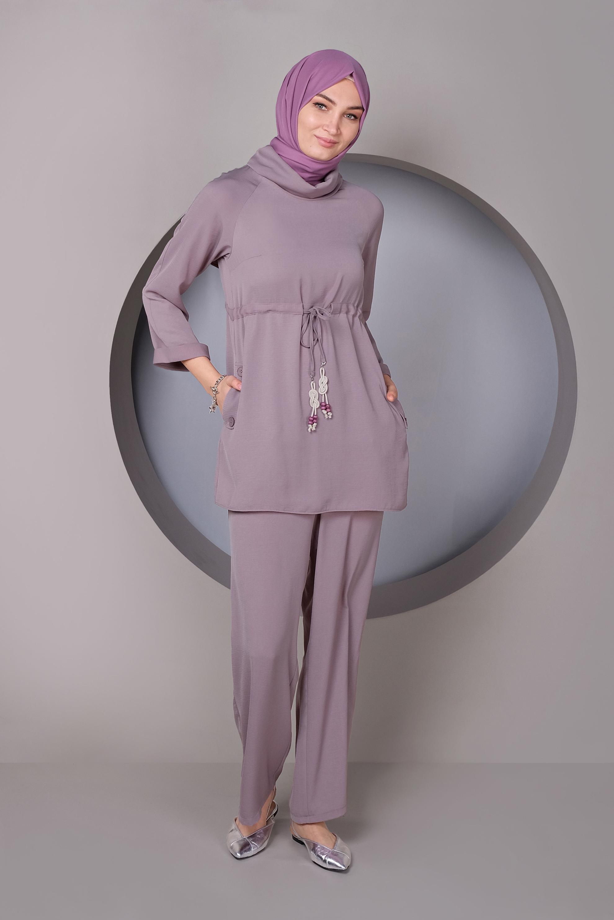 Tesettür giyim MÜRDÜM BELDEN BÜZGÜ BAĞCIKLI İKİLİ PANTOLONLU TAKIM 41379