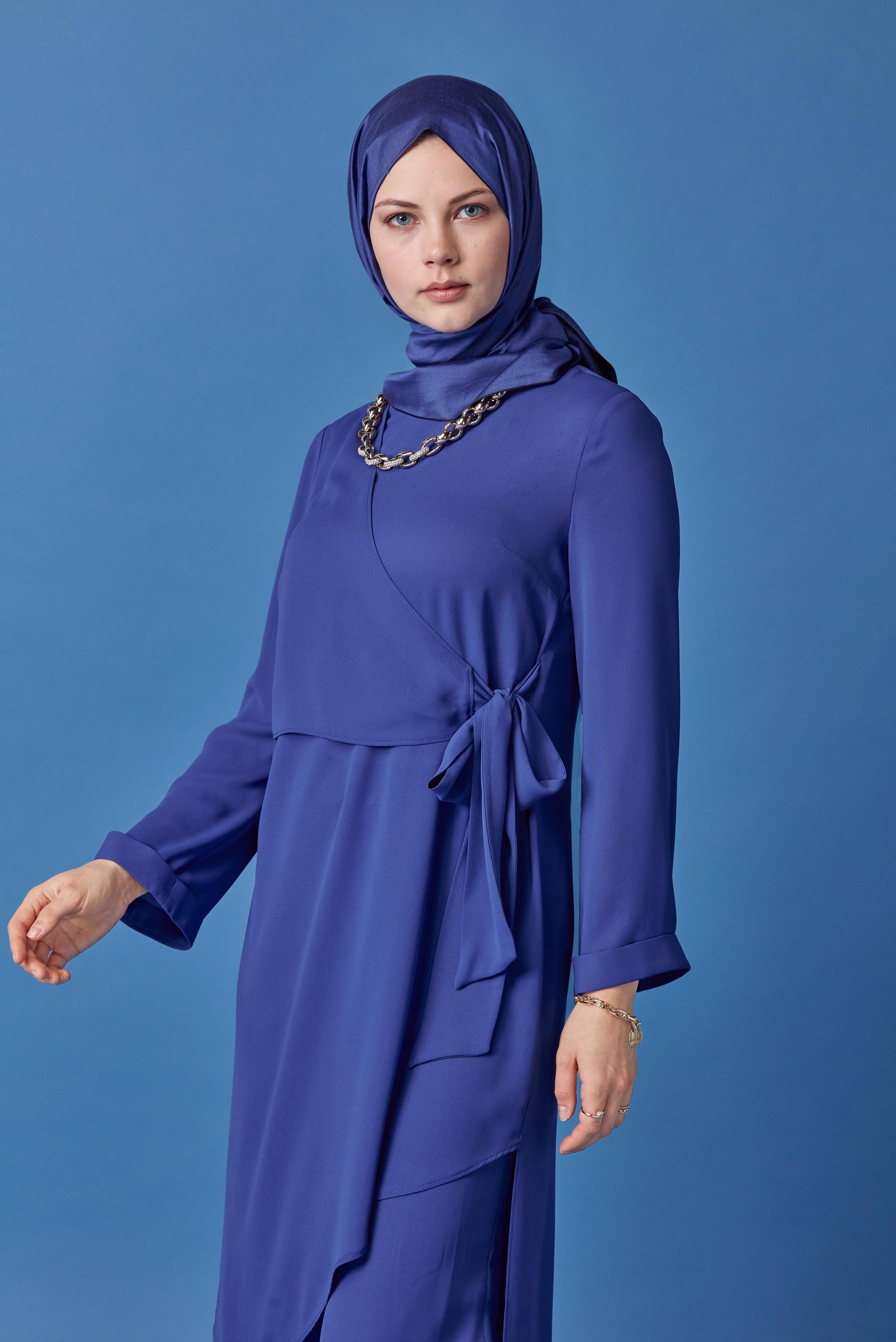 Tesettür giyim LACİVERT KRUVAZE BAĞLAMALI İKİLİ PANTOLONLU TAKIM 41381