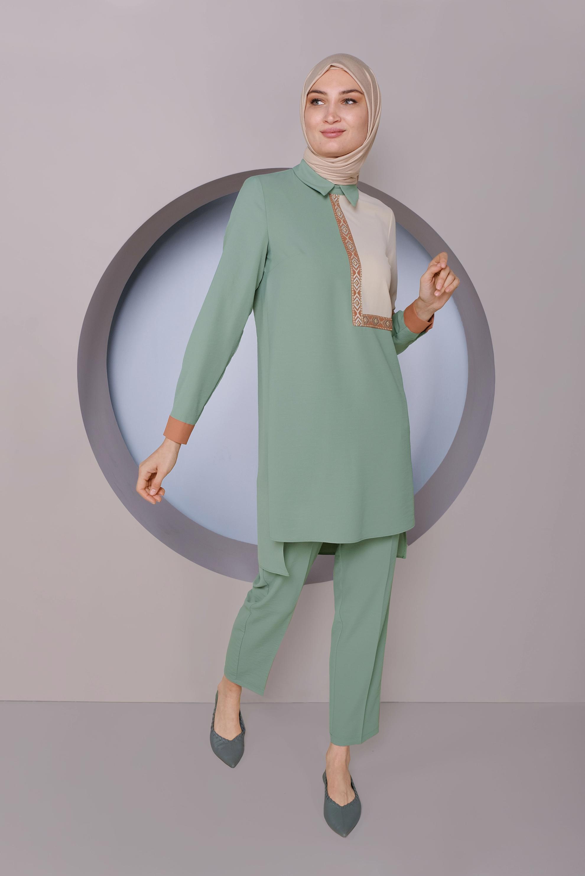 Tesettür giyim YEŞİL NAKIŞLI İKİLİ PANTOLONLU TAKIM 41401 