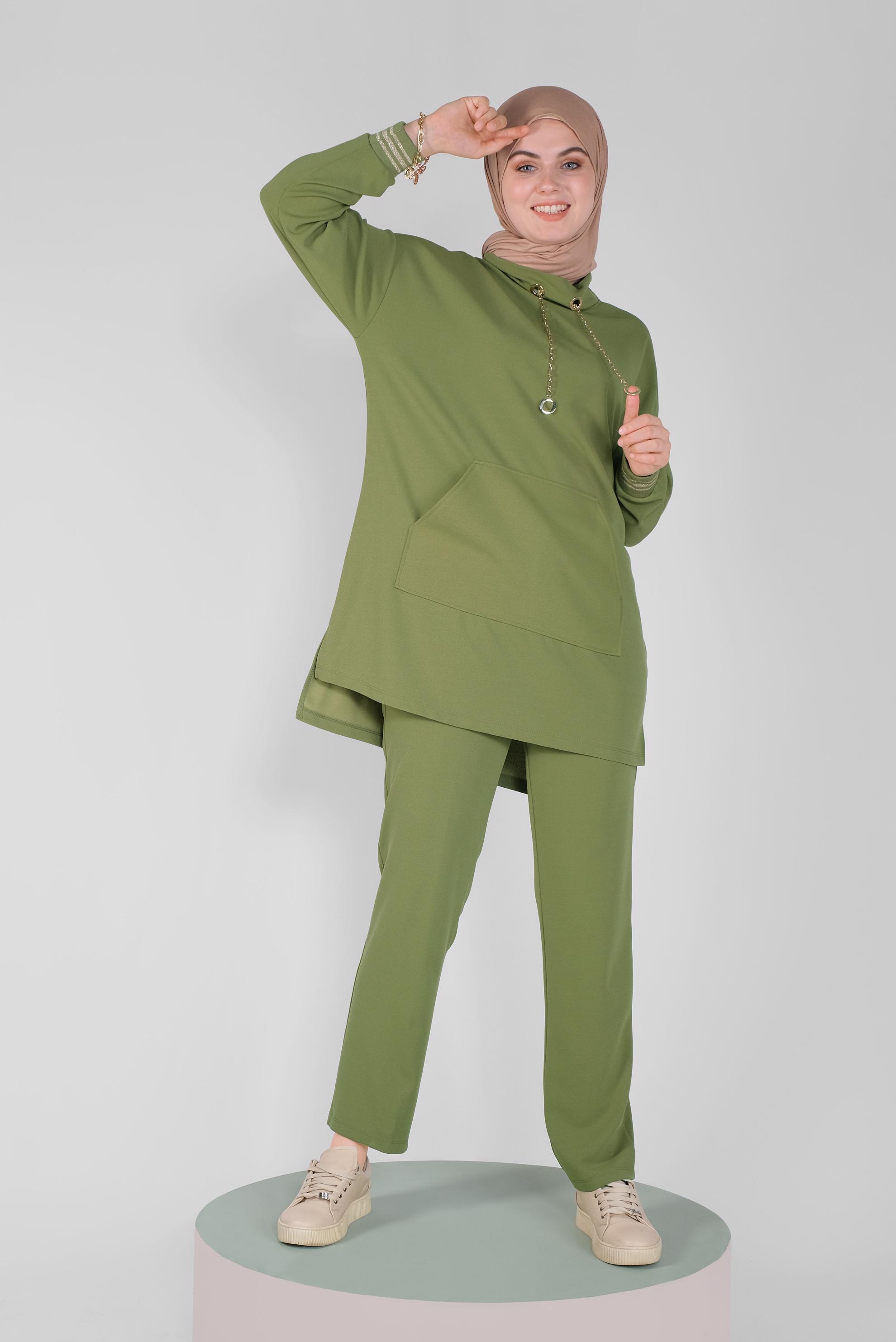 Tesettür giyim HAKİ KOL RİBANA DETAYLI ZİNCİR AKSESUARLI PANTOLONLU TAKIM 41411 