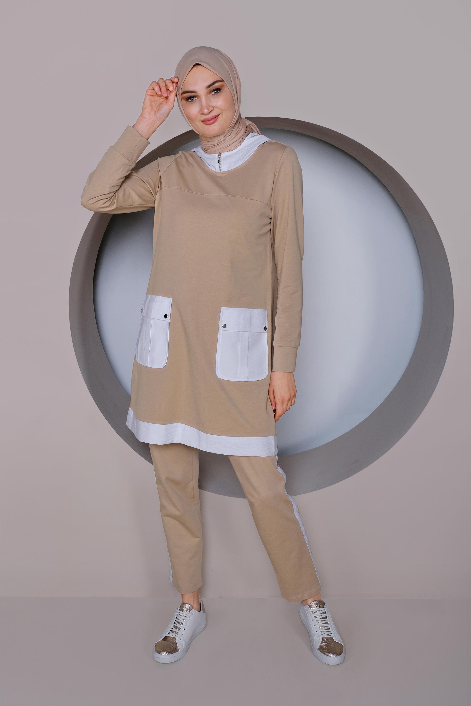 Tesettür giyim BEJ CEP DETAYLI KAPÜŞONLU İKİLİ PANTOLONLU TAKIM 41417