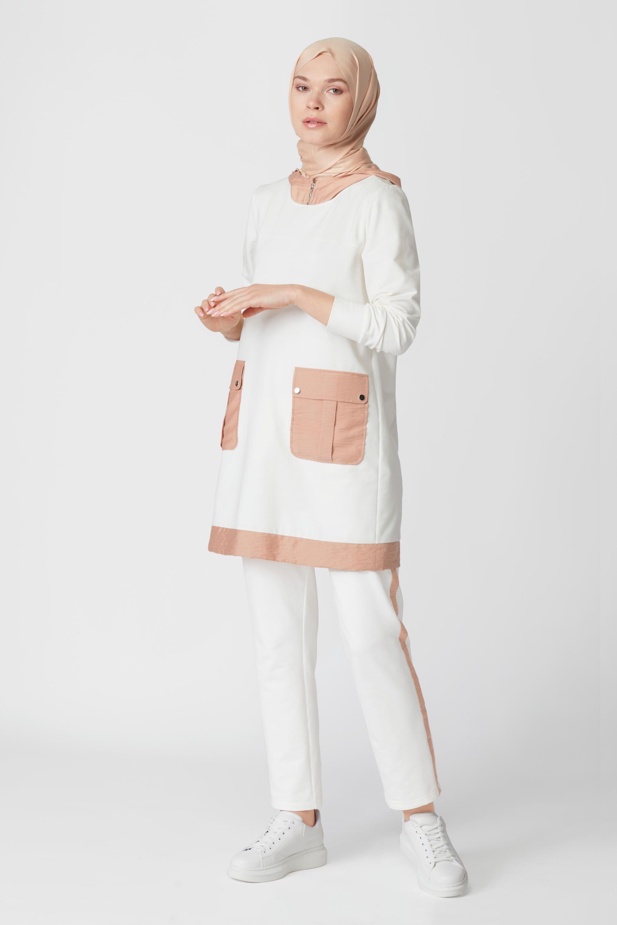 Tesettür giyim BEJ CEP DETAYLI KAPÜŞONLU İKİLİ PANTOLONLU TAKIM 41417