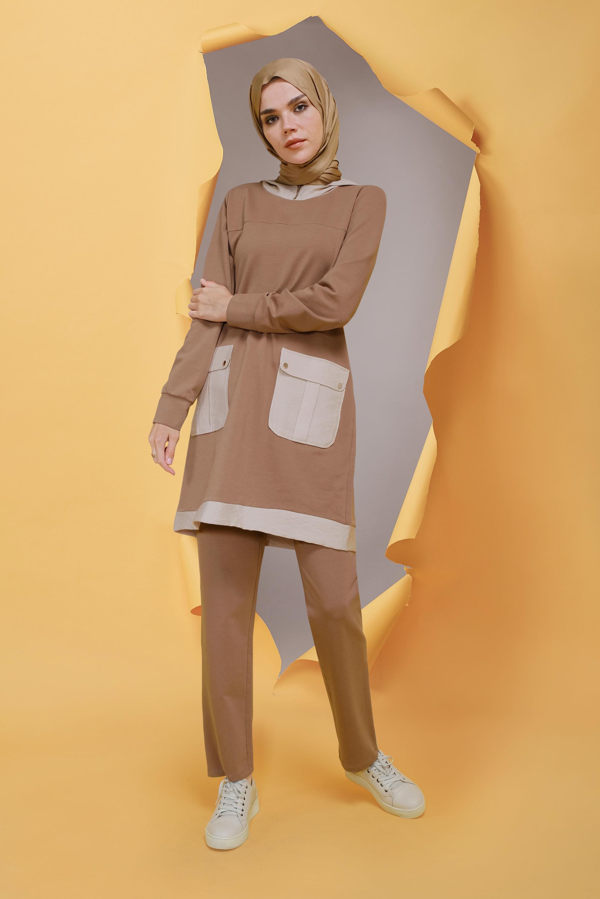 Tesettür giyim KAHVE CEP DETAYLI KAPÜŞONLU İKİLİ PANTOLONLU TAKIM 41417