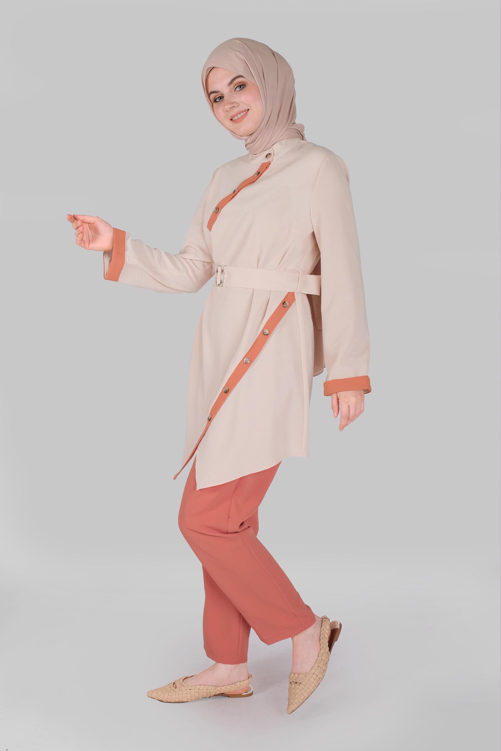 Tesettür giyim TURUNCU DÜĞME DETAYLI ASİMETRİK KESİM İKİLİ PANTOLONLU TAKIM 41472 