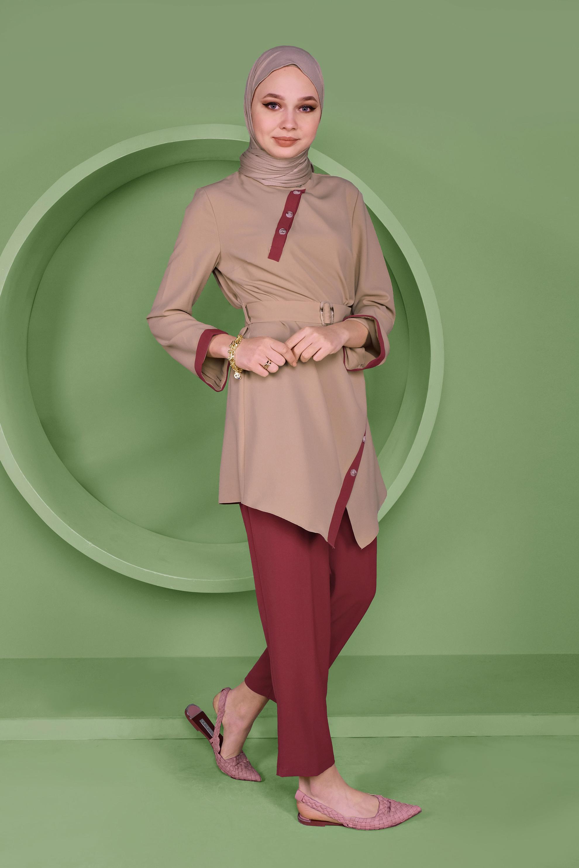 Tesettür giyim BORDO DÜĞME DETAYLI ASİMETRİK KESİM İKİLİ PANTOLONLU TAKIM 41472 