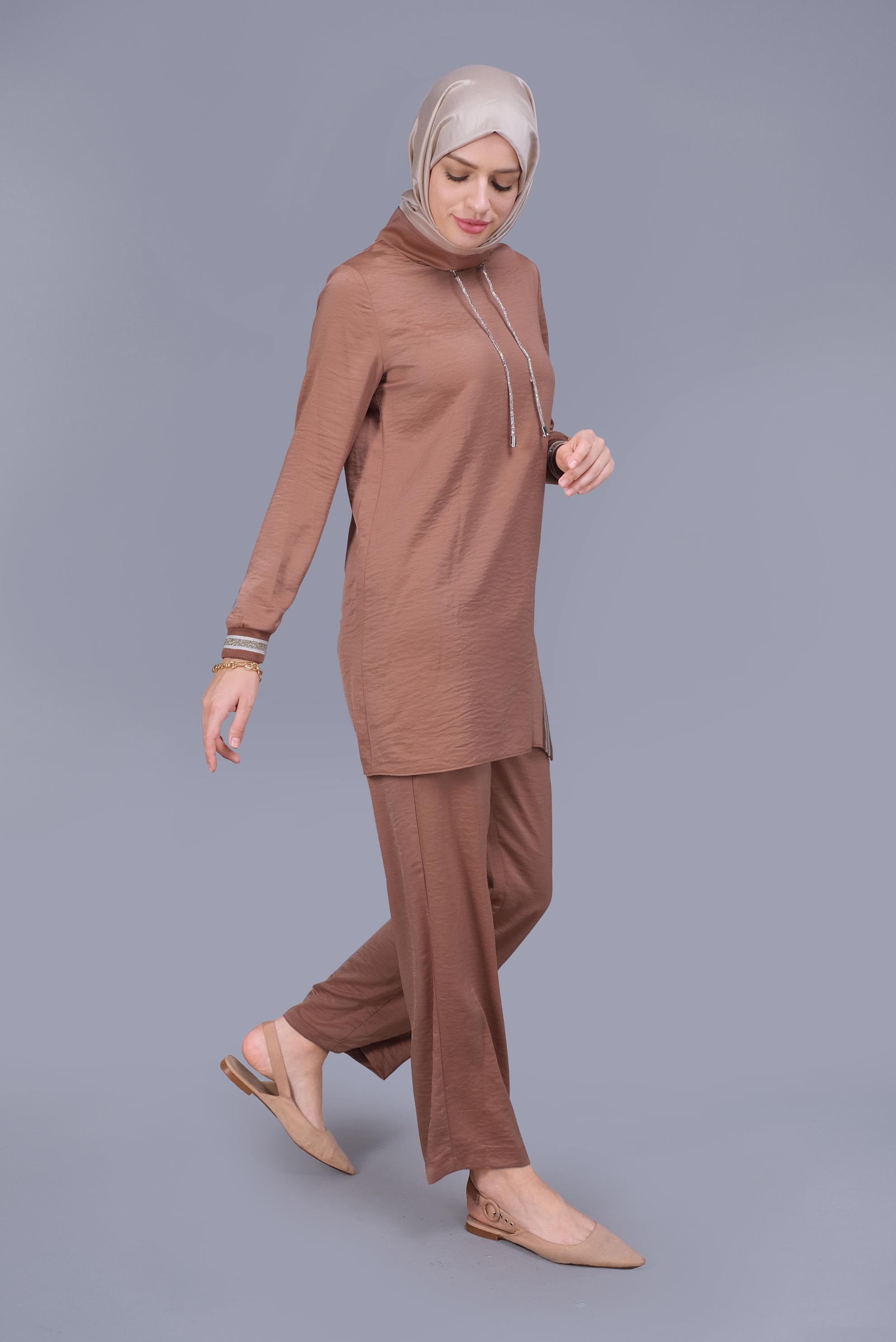 Tesettür giyim KAHVE TAŞLI BAĞCIK DETAYLI  PANTOLONLU TAKIM 41513