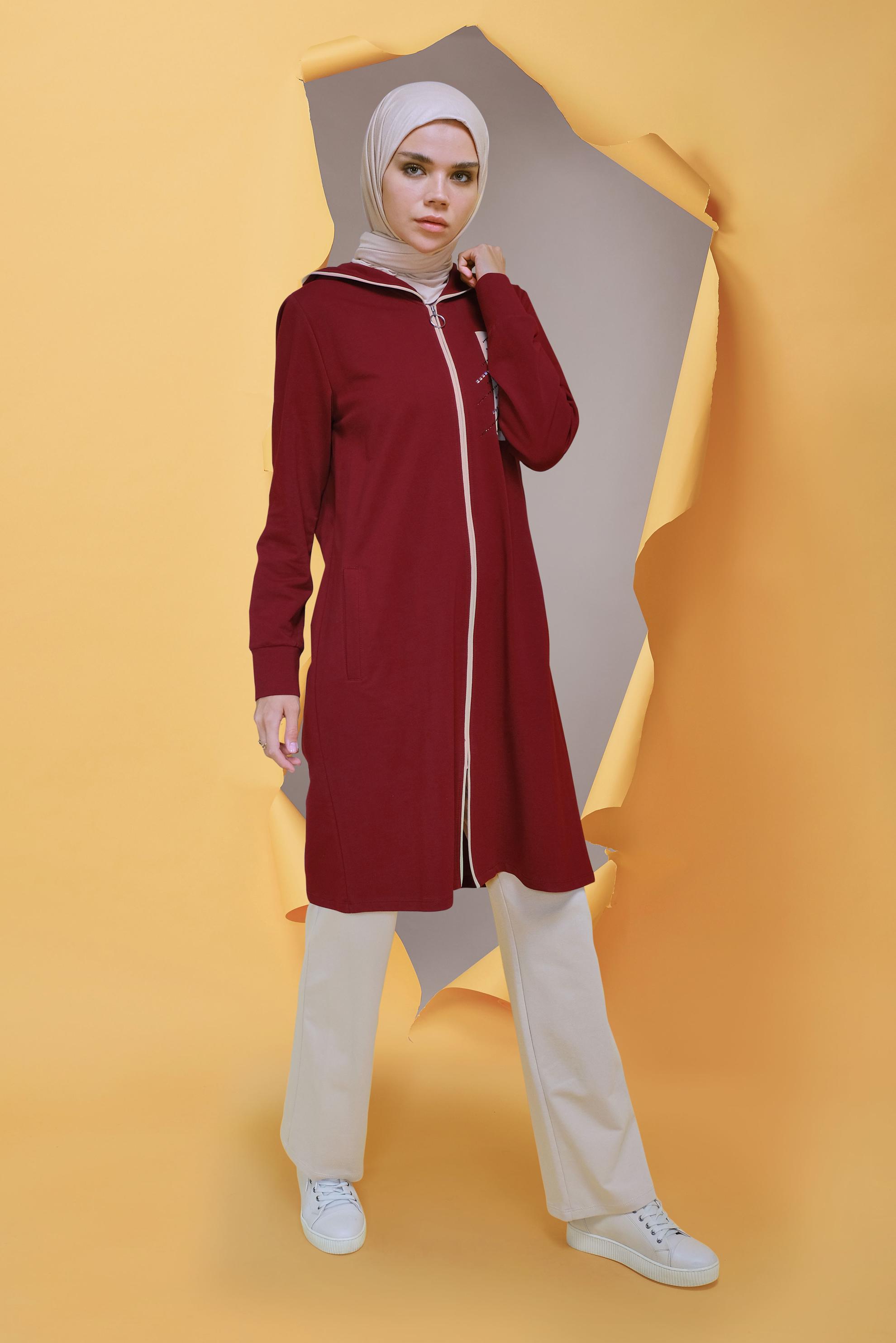 Tesettür giyim BORDO FERMUARLI TAŞ BASKILI KAPÜŞONLU İKİLİ PANTOLONLU TAKIM 41650 