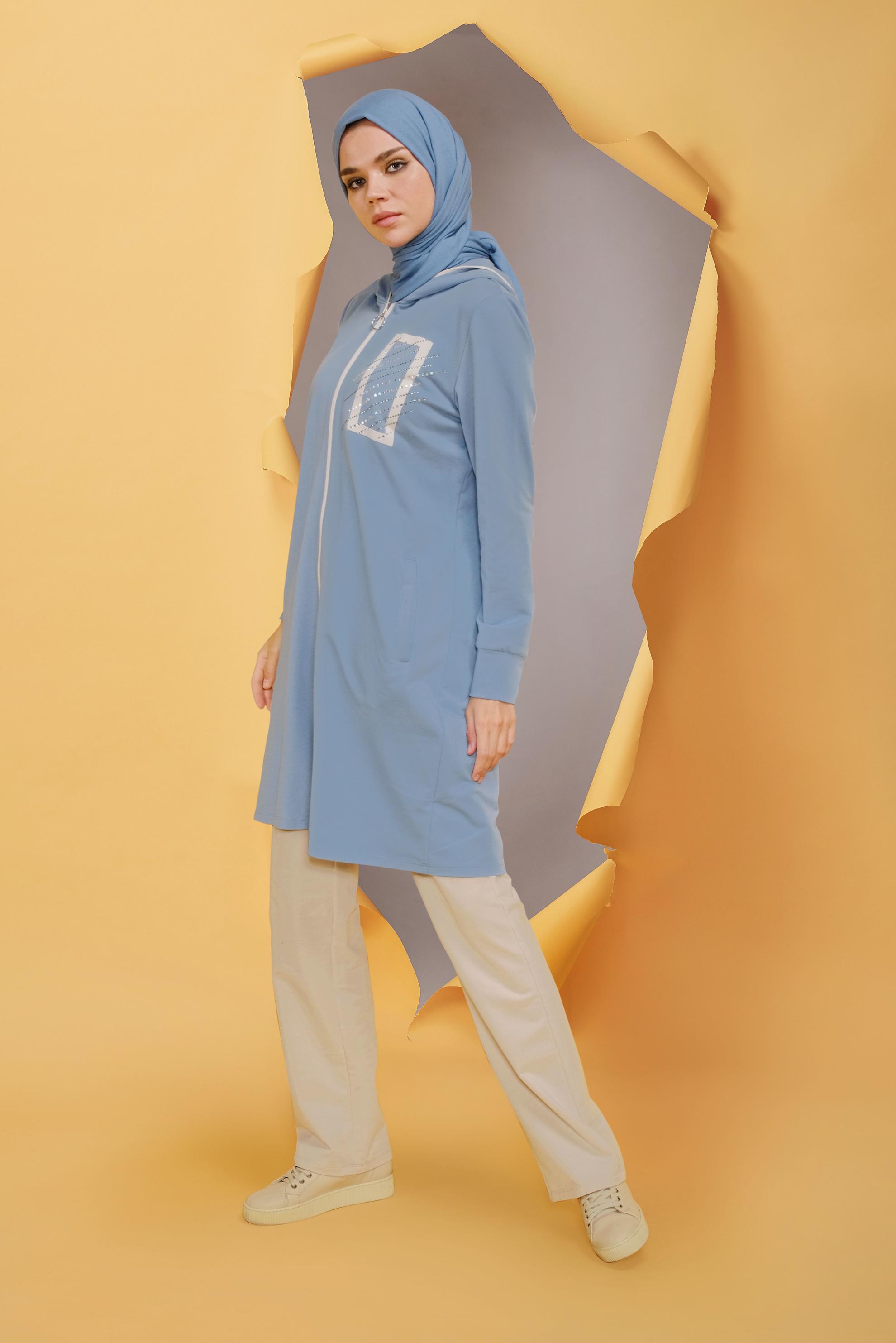 Tesettür giyim MAVİ FERMUARLI TAŞ BASKILI KAPÜŞONLU İKİLİ PANTOLONLU TAKIM 41650 