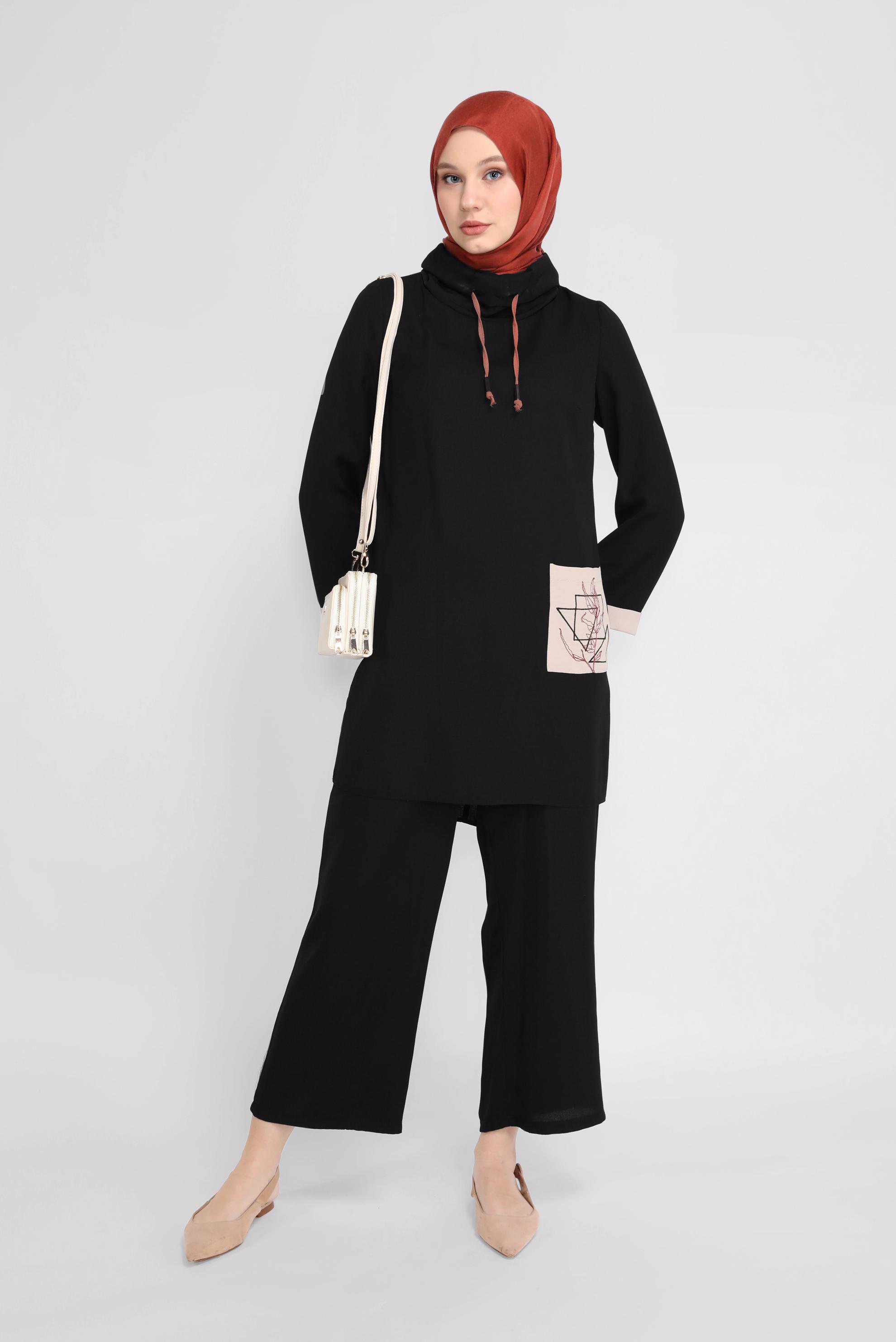 Tesettür giyim SİYAH CEP DETAYLI YAKASI BAĞCIKLI İKİLİ PANTOLONLU TAKIM 41730