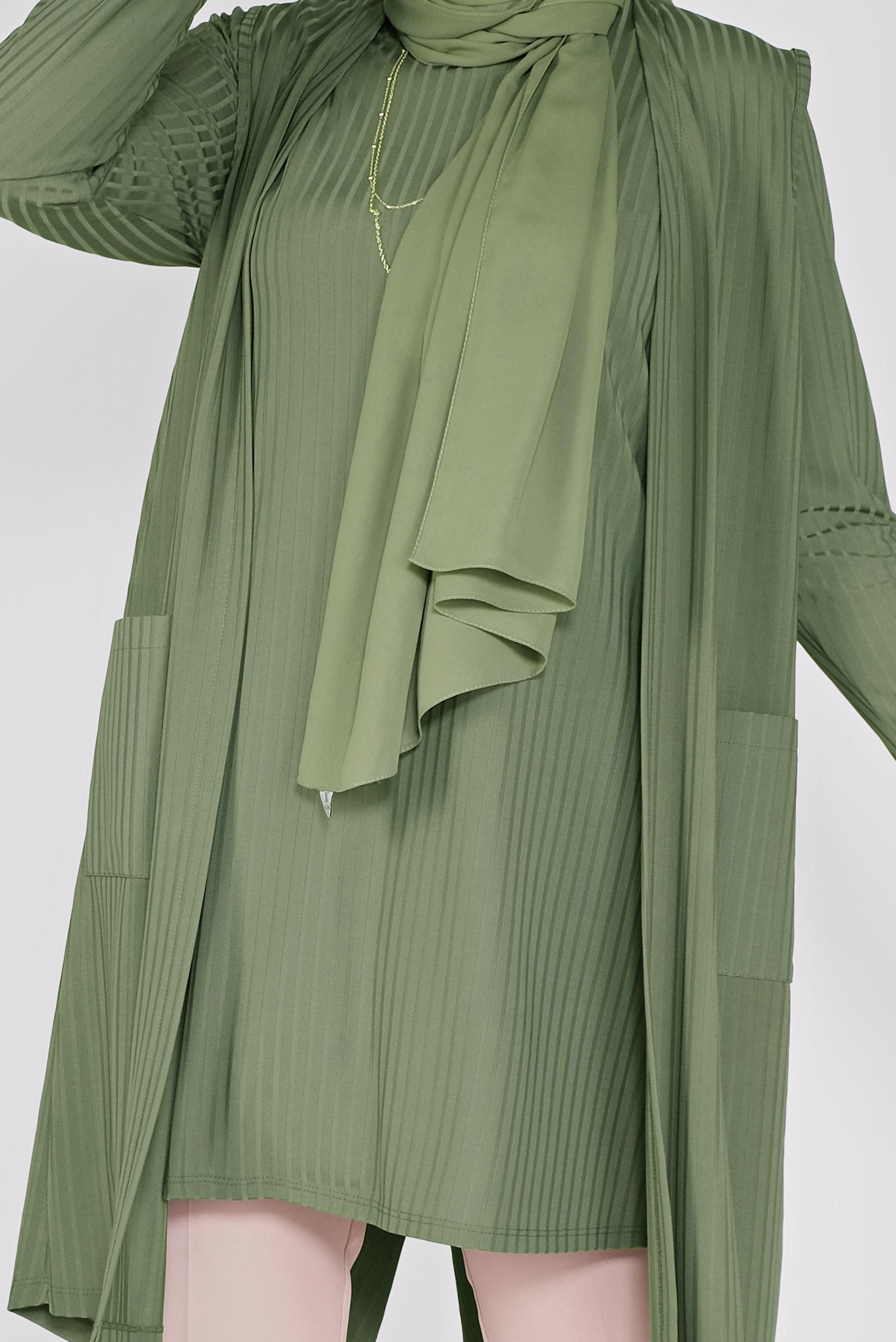 Tesettür giyim YEŞİL CEPLİ YUVARLAK YAKA İKİLİ TUNİK 20130 