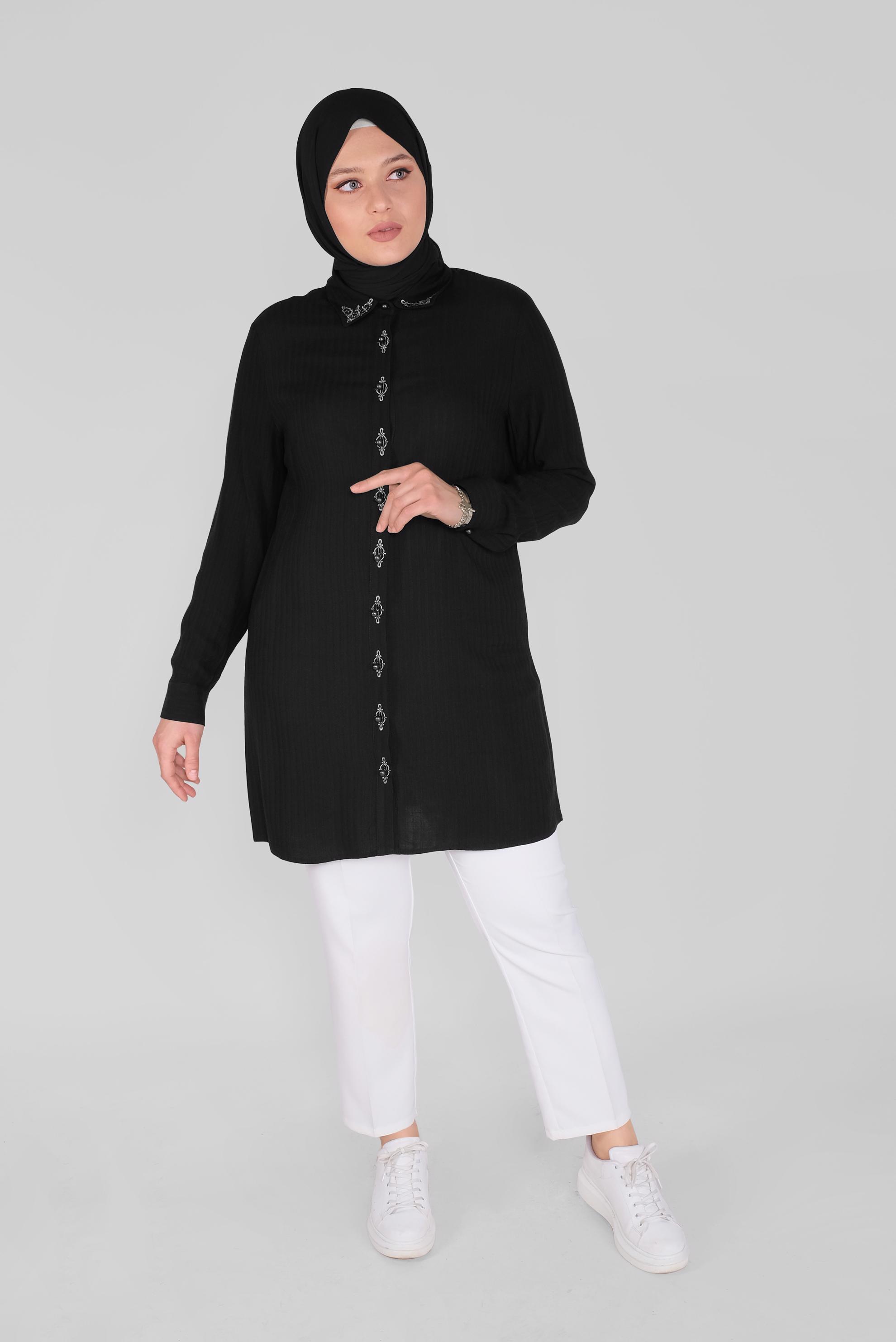 Tesettür giyim SİYAH NAKIŞLI BOYDAN DÜĞMELİ TUNİK 20135 