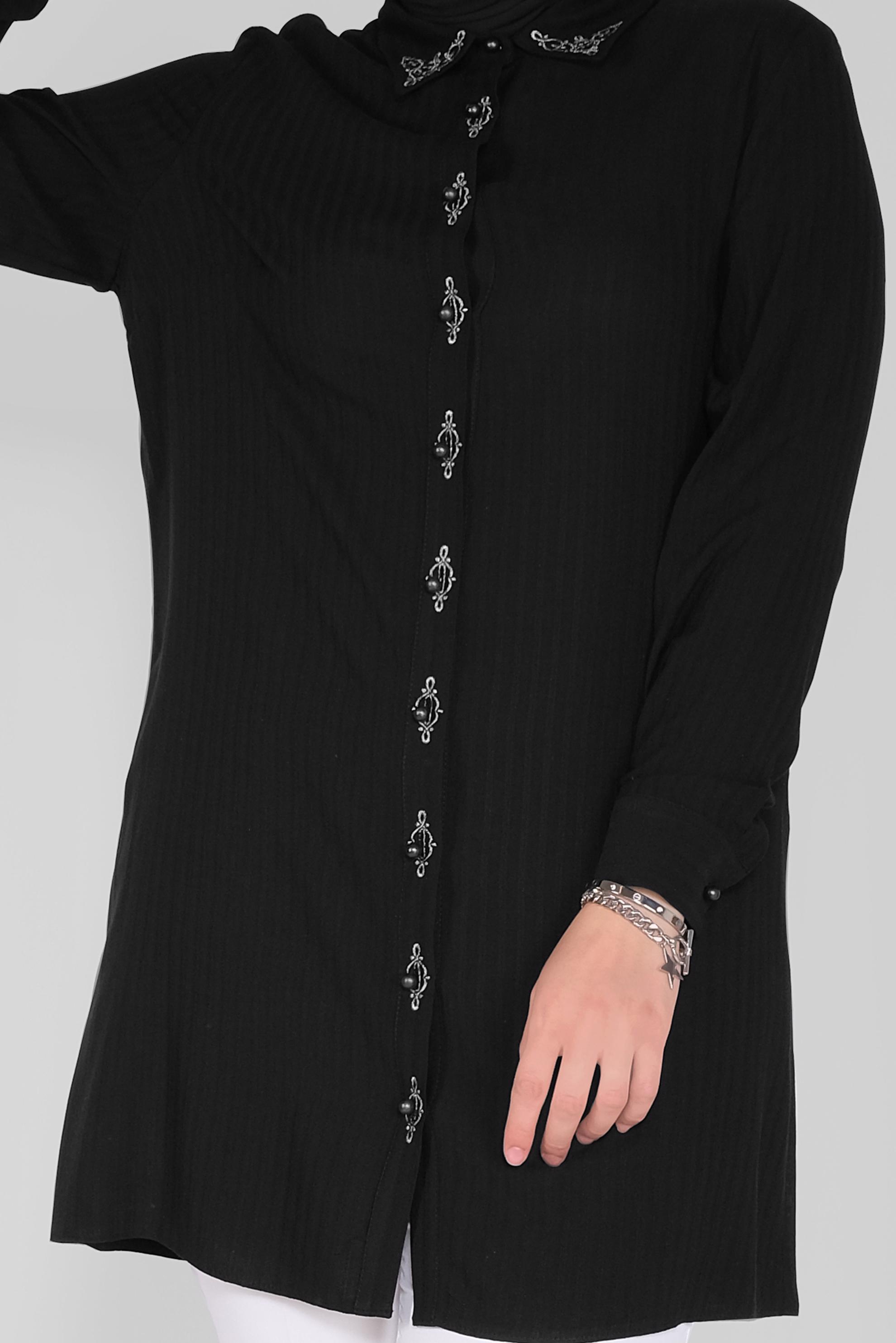 Tesettür giyim SİYAH NAKIŞLI BOYDAN DÜĞMELİ TUNİK 20135 