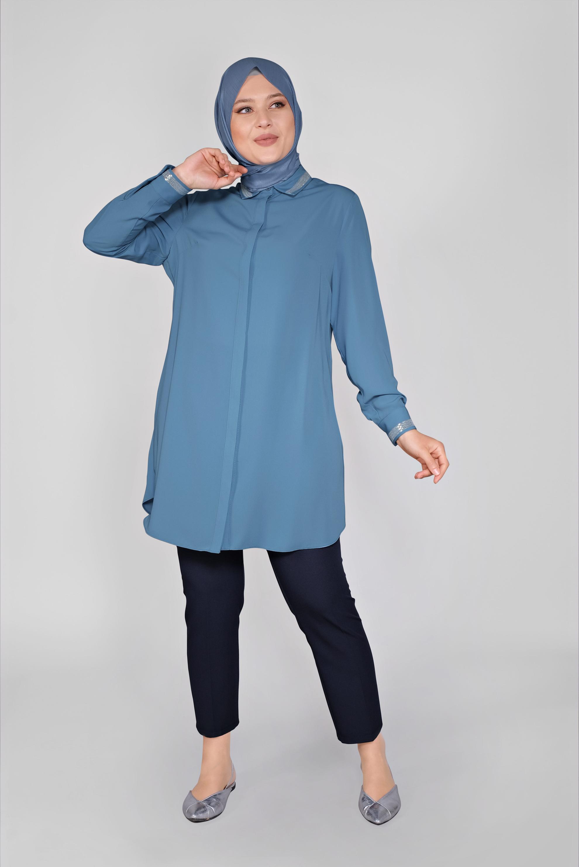 Tesettür giyim MAVİ PULLU BOYDAN DÜĞMELİ TUNİK 20137 