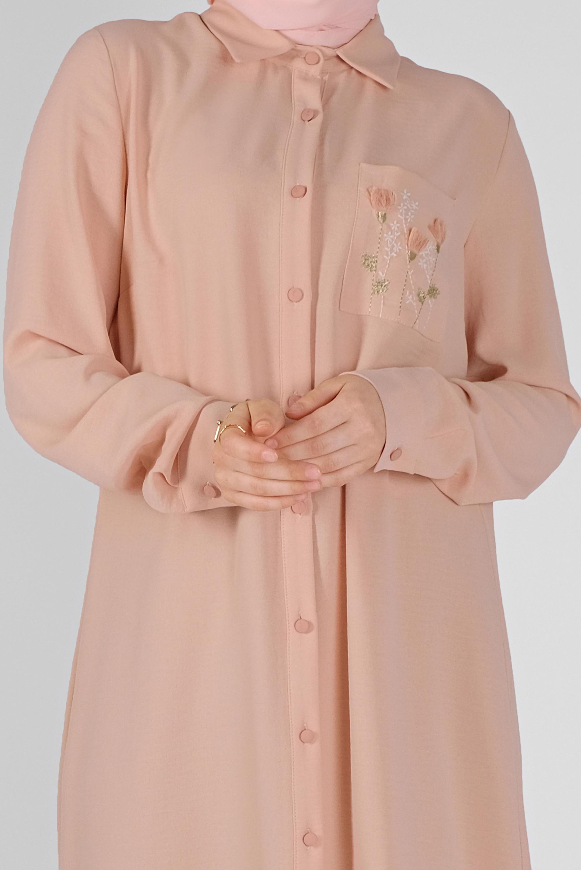 Tesettür giyim PUDRA CEP KISMI NAKIŞ İŞLEMELİ TUNİK 40664