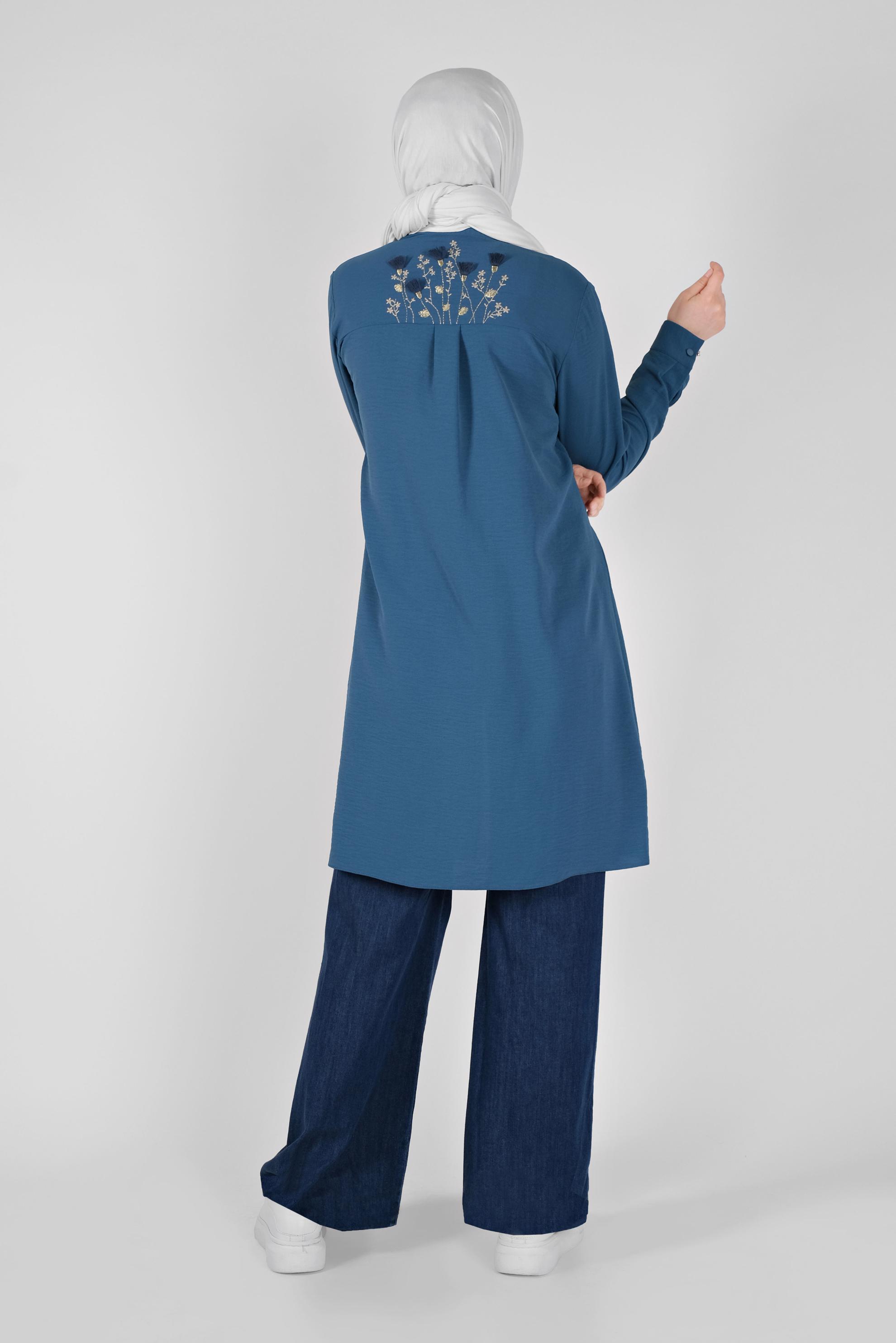 Tesettür giyim LACİVERT CEP KISMI NAKIŞ İŞLEMELİ TUNİK 40664