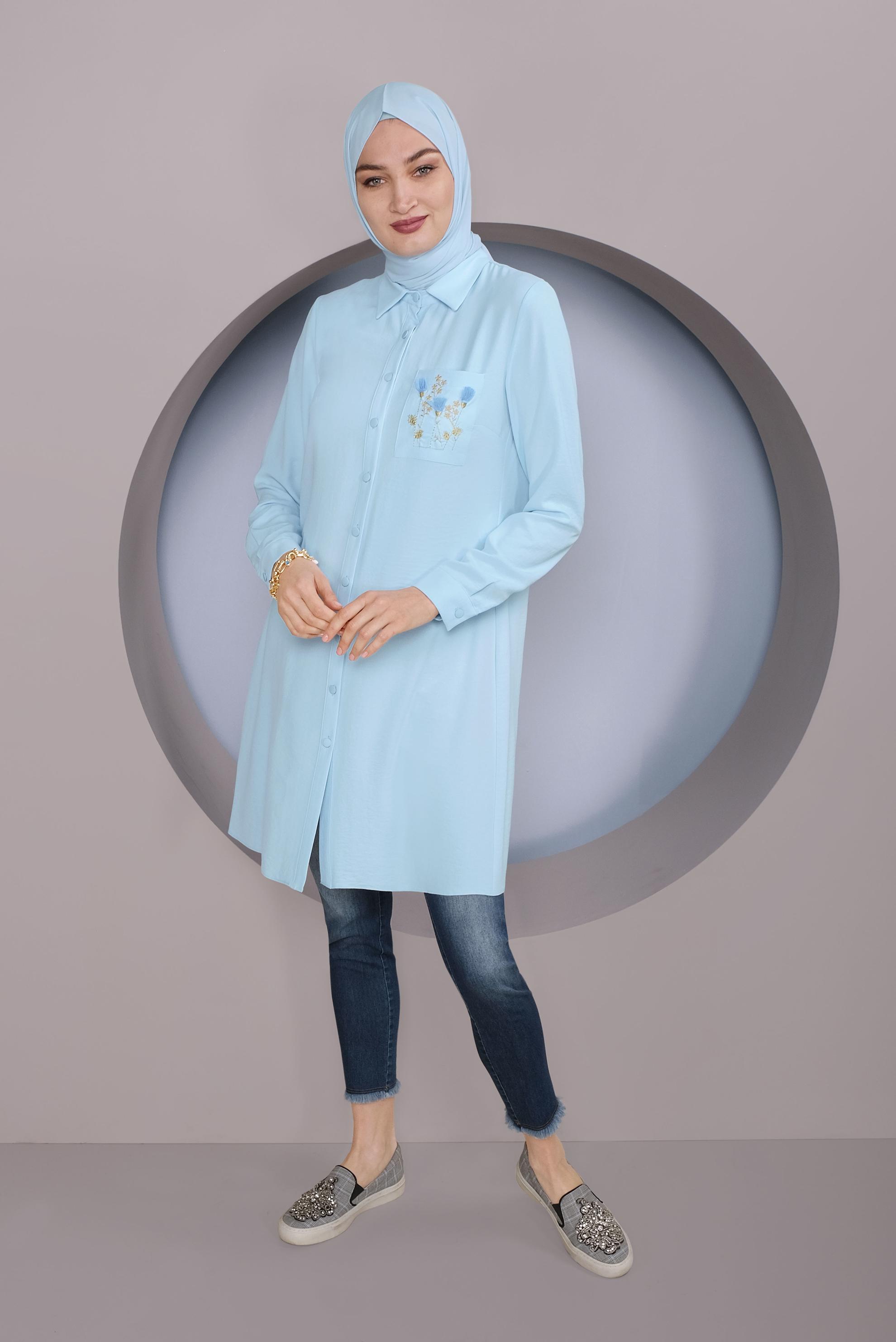 Tesettür giyim MAVİ CEP KISMI NAKIŞ İŞLEMELİ TUNİK 40664