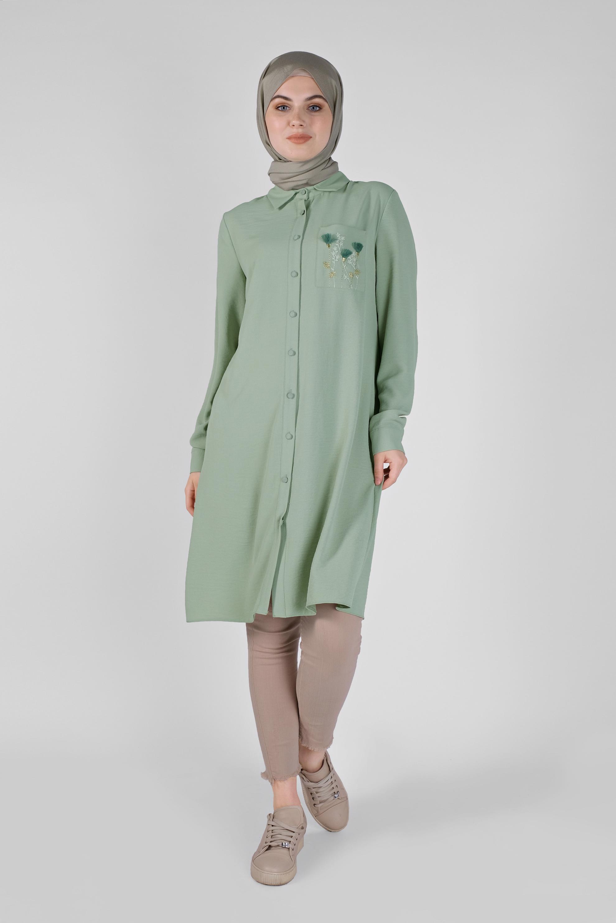 Tesettür giyim YEŞİL CEP KISMI NAKIŞ İŞLEMELİ TUNİK 40664
