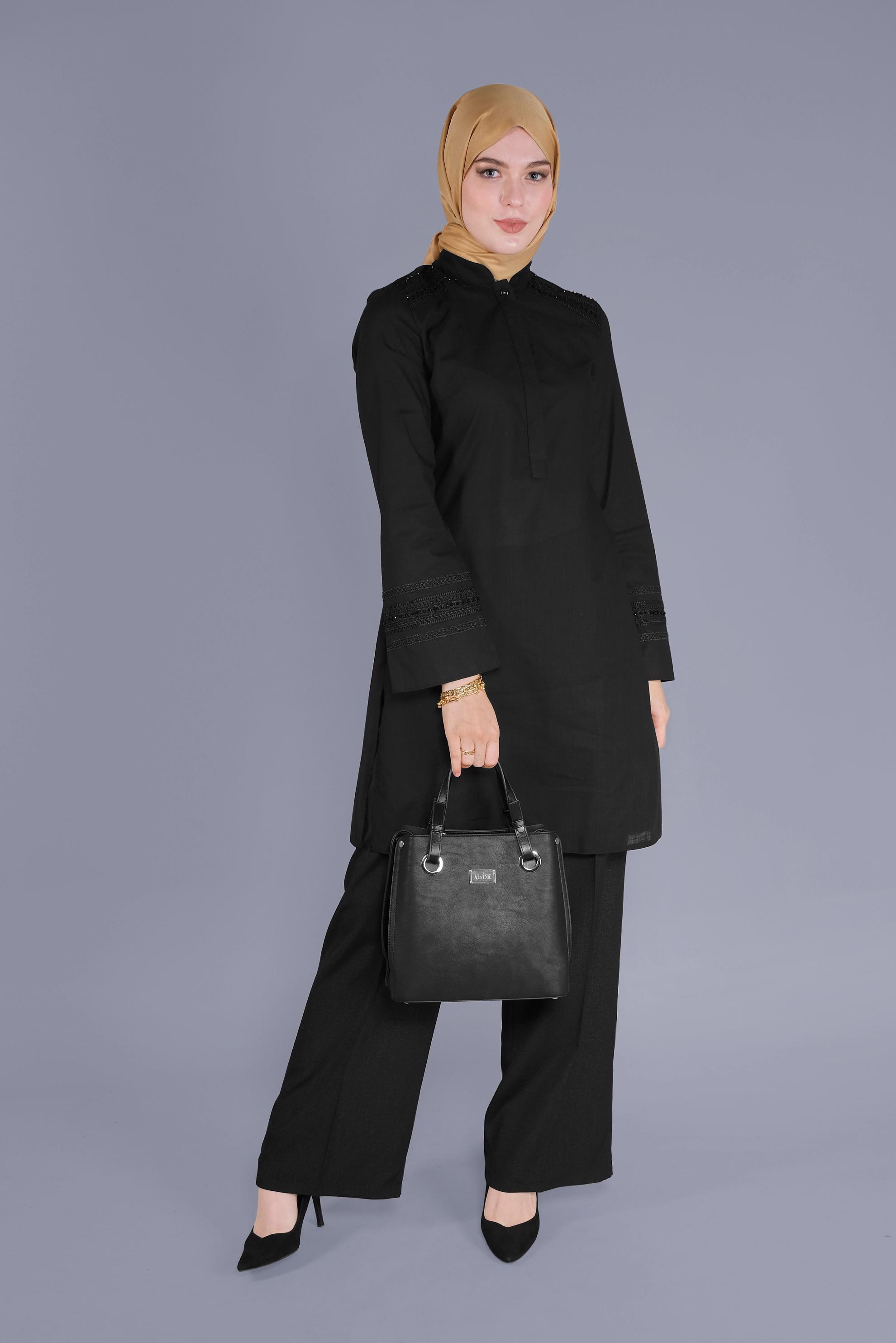 Tesettür giyim SİYAH DANTEL DETAYLI TUNİK 40777