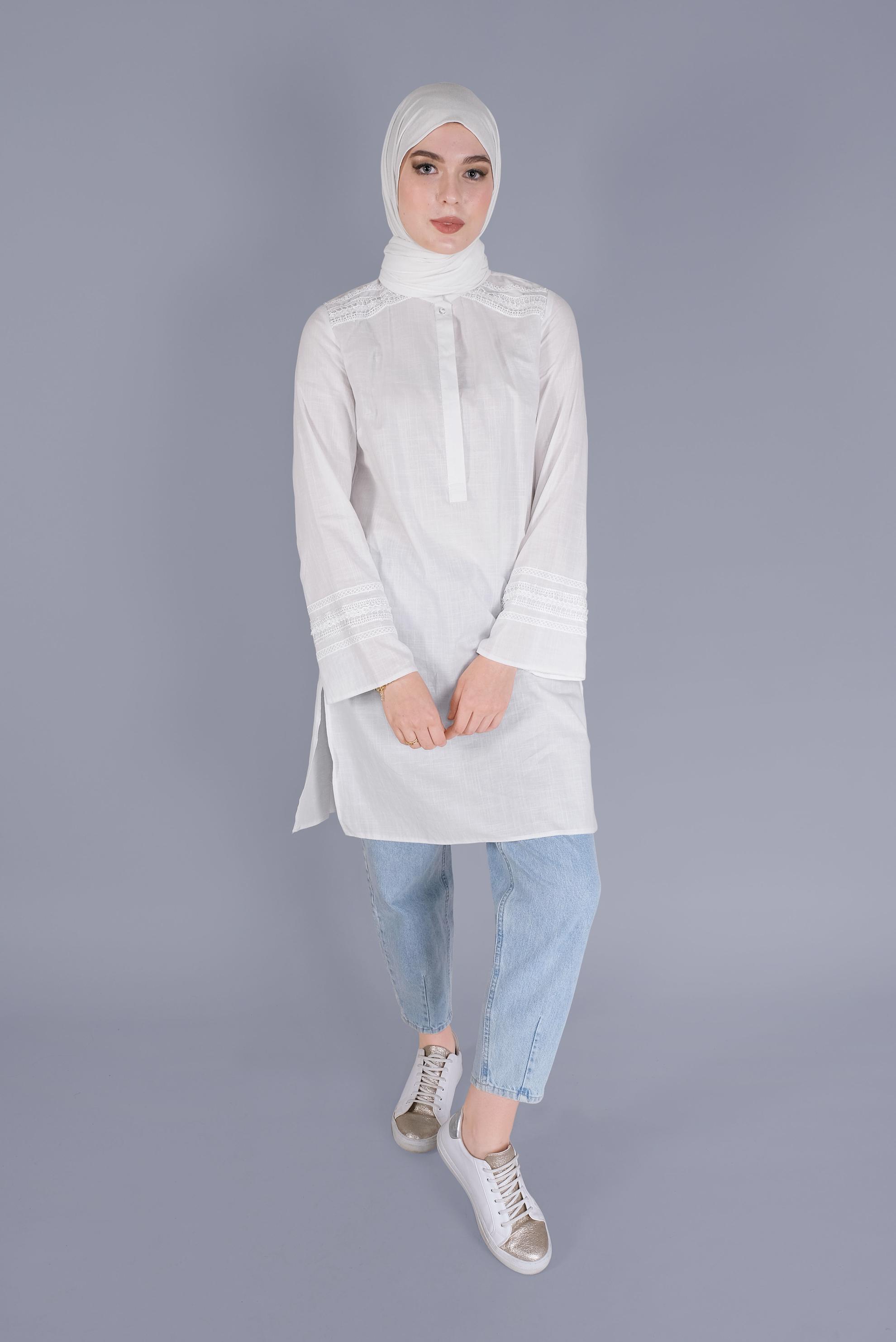 Tesettür giyim BEYAZ DANTEL DETAYLI TUNİK 40777
