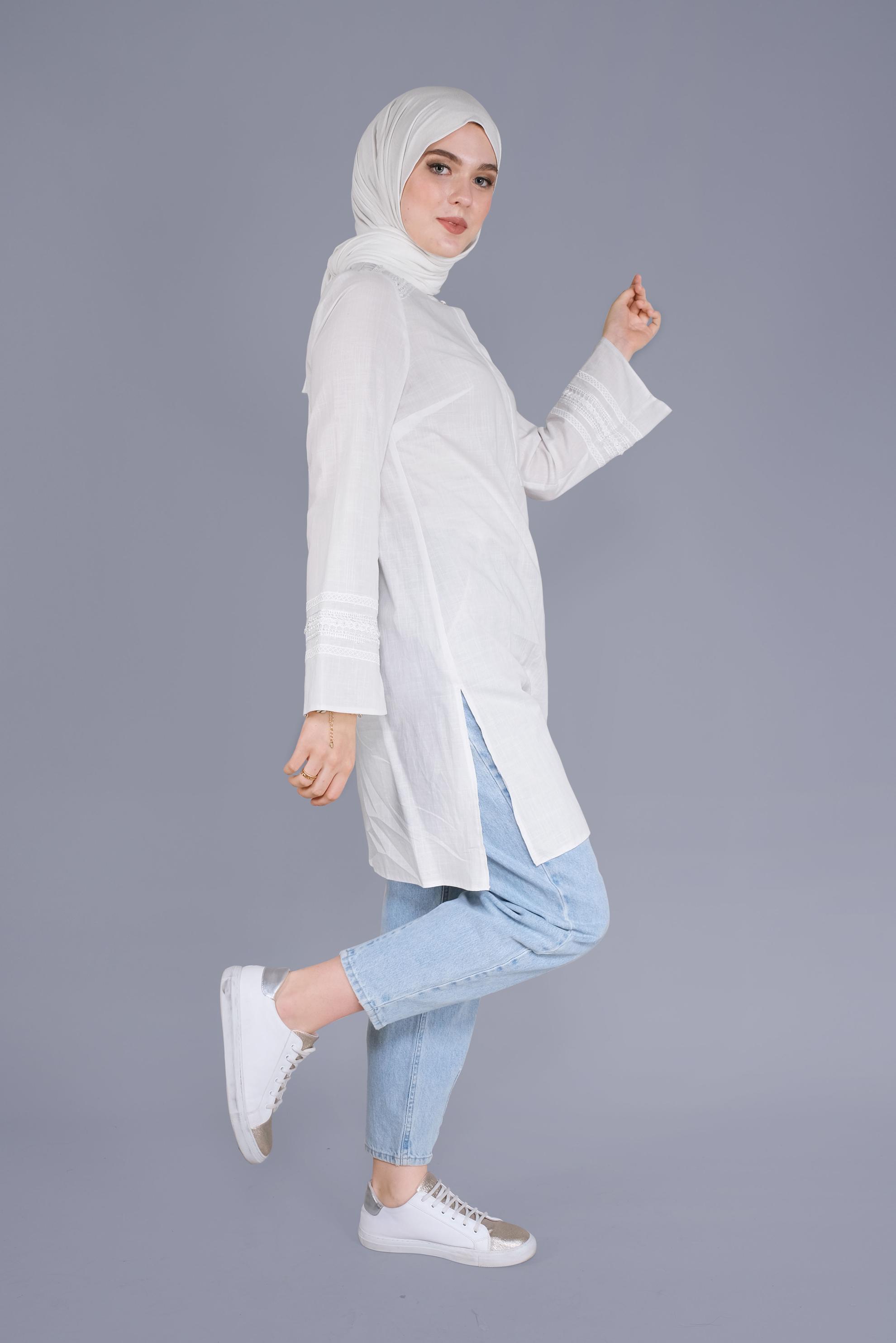 Tesettür giyim BEYAZ DANTEL DETAYLI TUNİK 40777