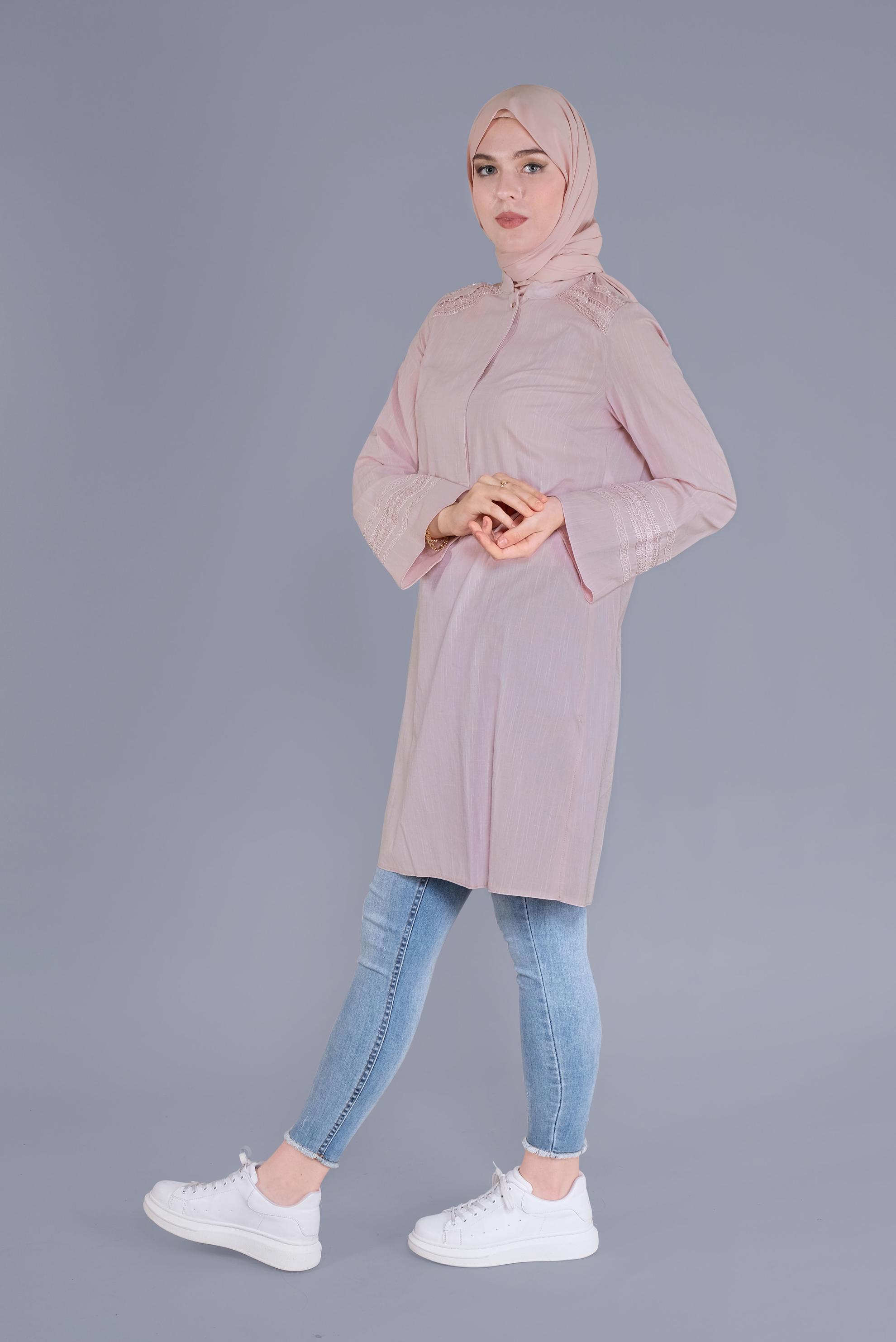 Tesettür giyim PUDRA DANTEL DETAYLI TUNİK 40777