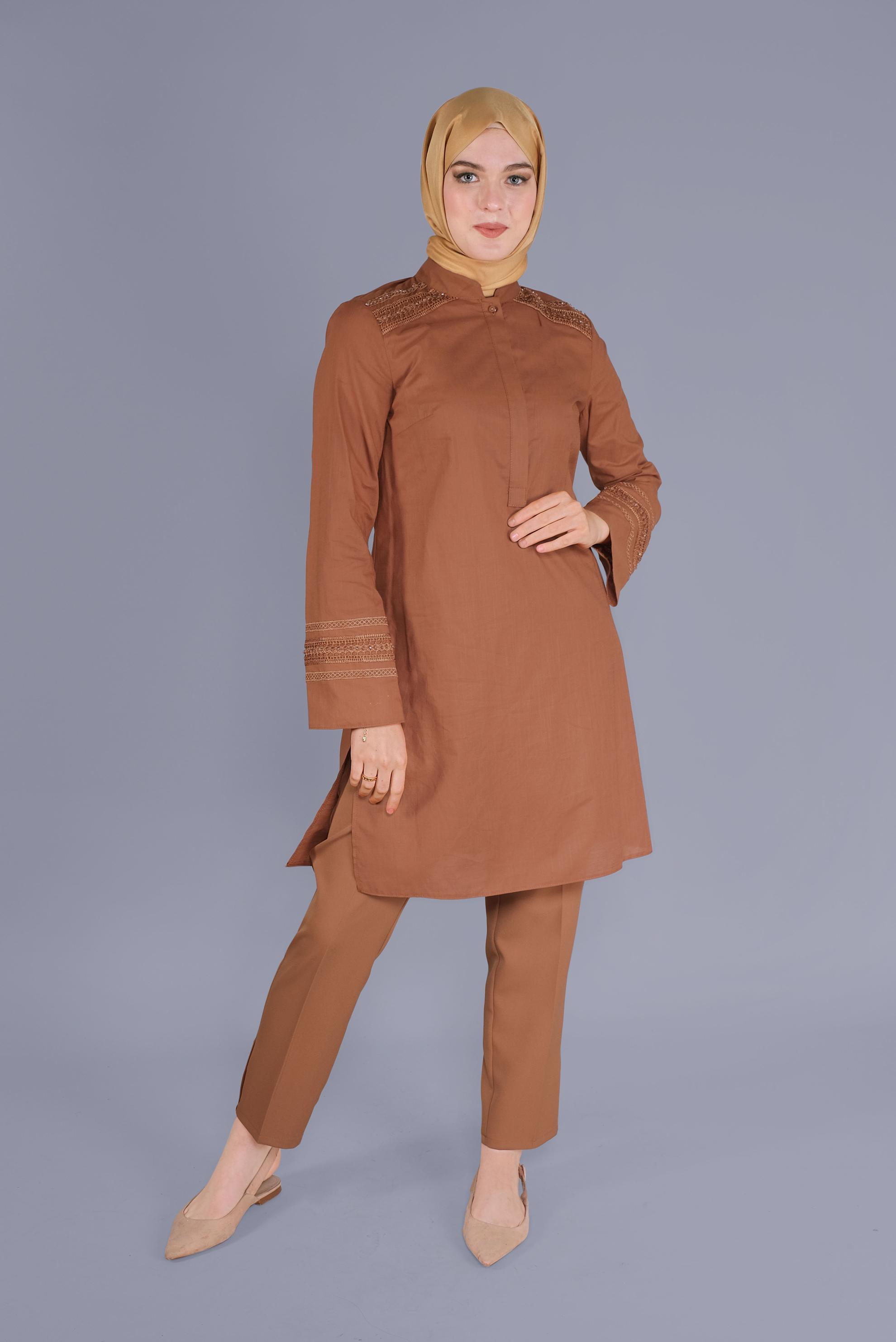 Tesettür giyim TABA DANTEL DETAYLI TUNİK 40777