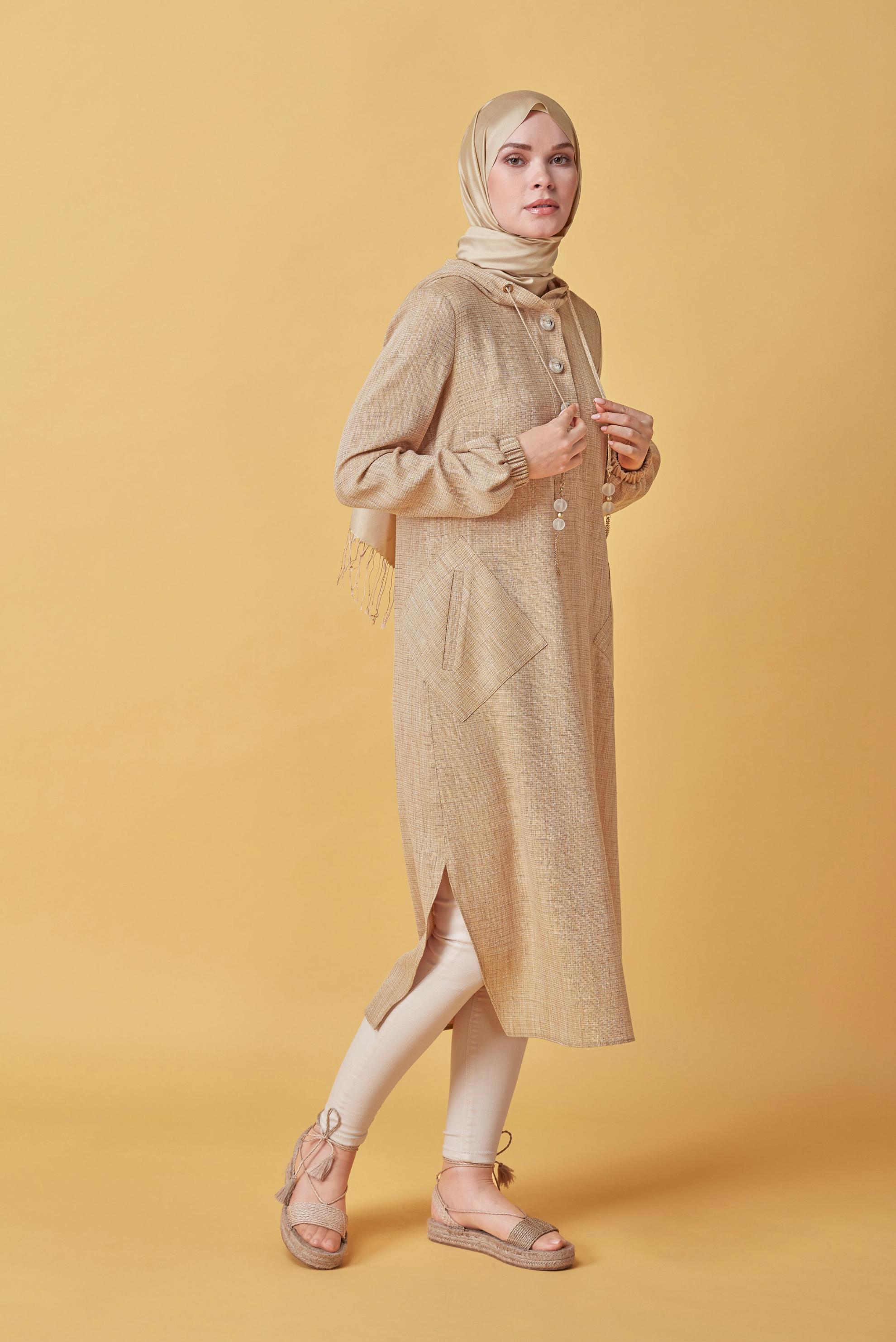 Tesettür giyim SARI KAPÜŞONLU DÜĞMELİ UZUN TUNİK 41341