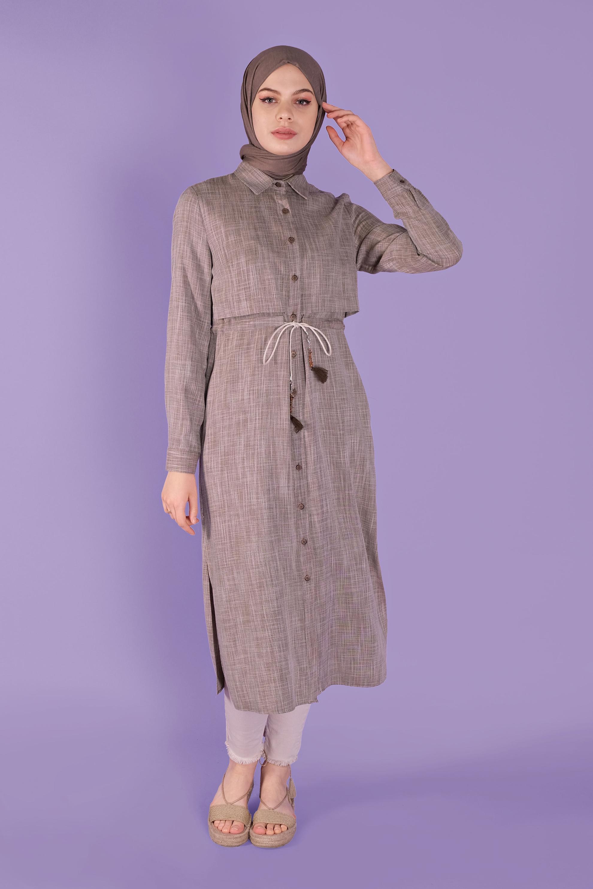 Tesettür giyim KAHVE BOYDAN DÜĞMELİ BELİ BÜZGÜLÜ TUNİK 41342 