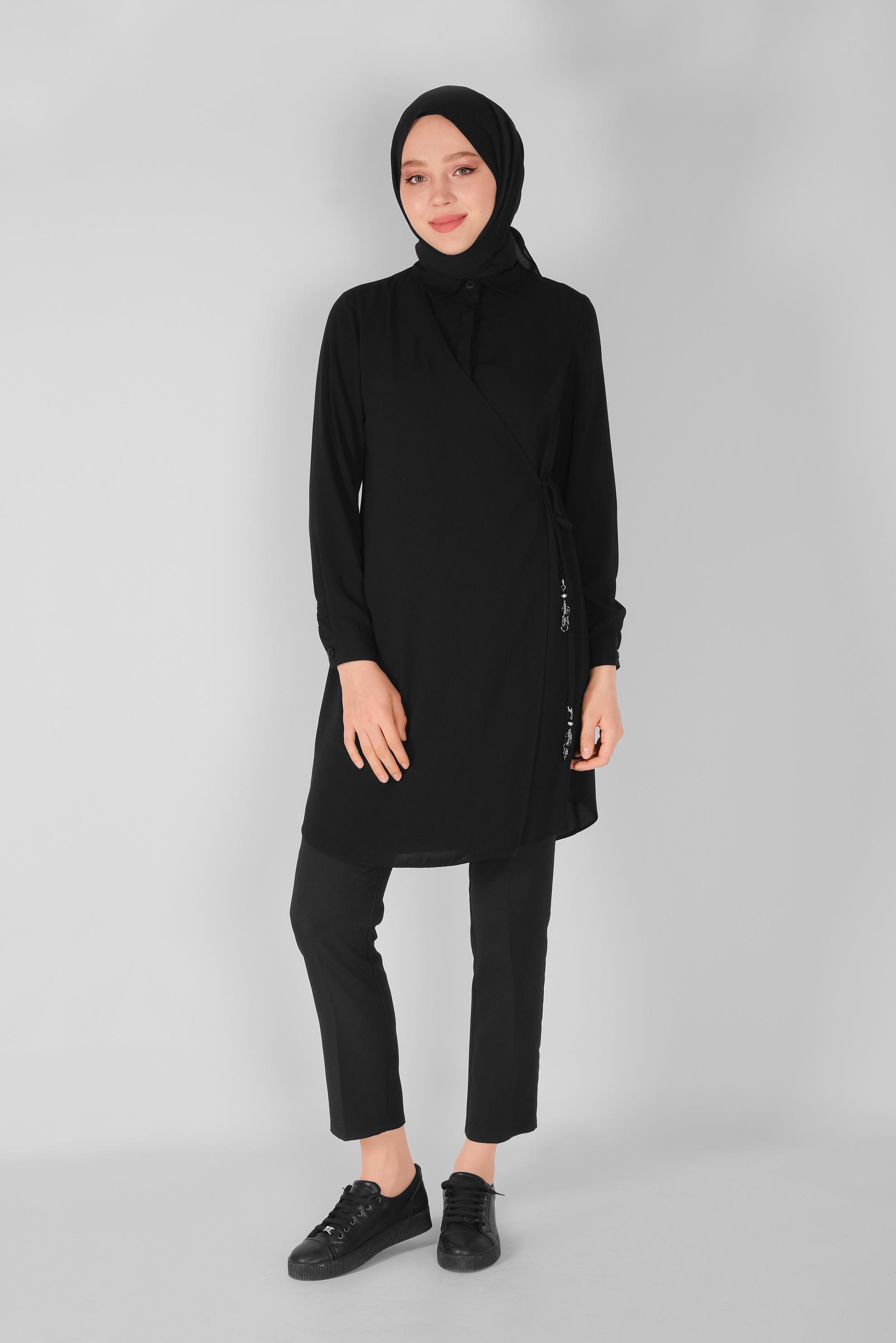 Tesettür giyim SİYAH GİZLİ DÜĞMELİ PARÇA DETAYLI TUNİK 41344