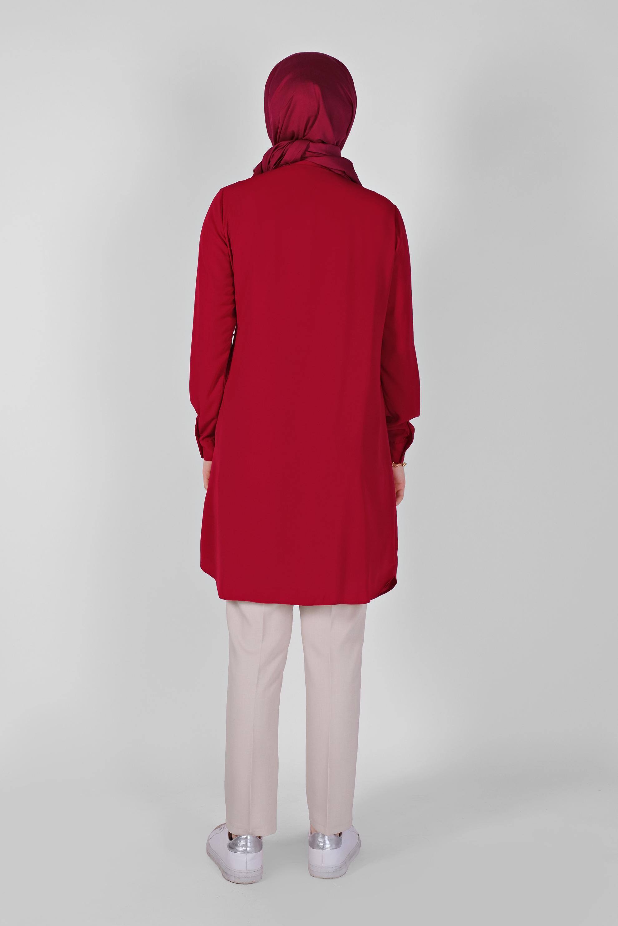 Tesettür giyim KIRMIZI GİZLİ DÜĞMELİ PARÇA DETAYLI TUNİK 41344