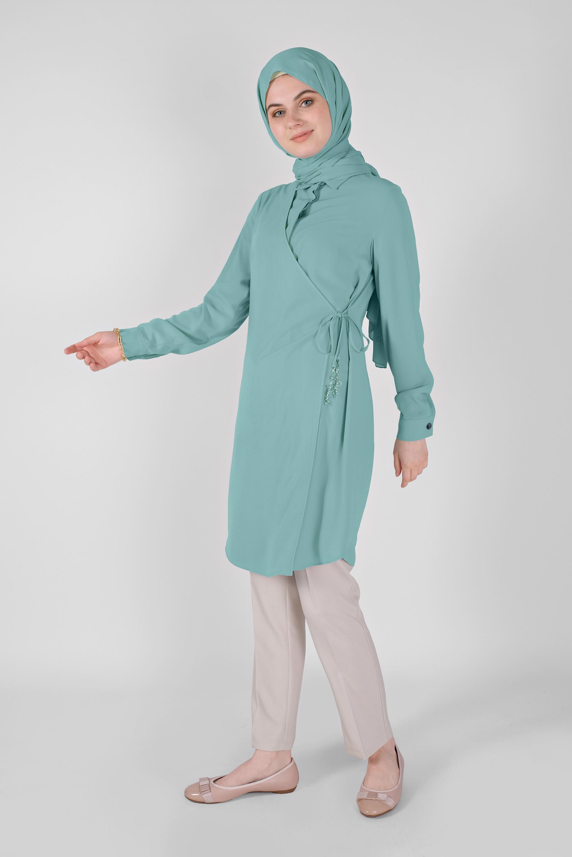 Tesettür giyim MAVİ GİZLİ DÜĞMELİ PARÇA DETAYLI TUNİK 41344