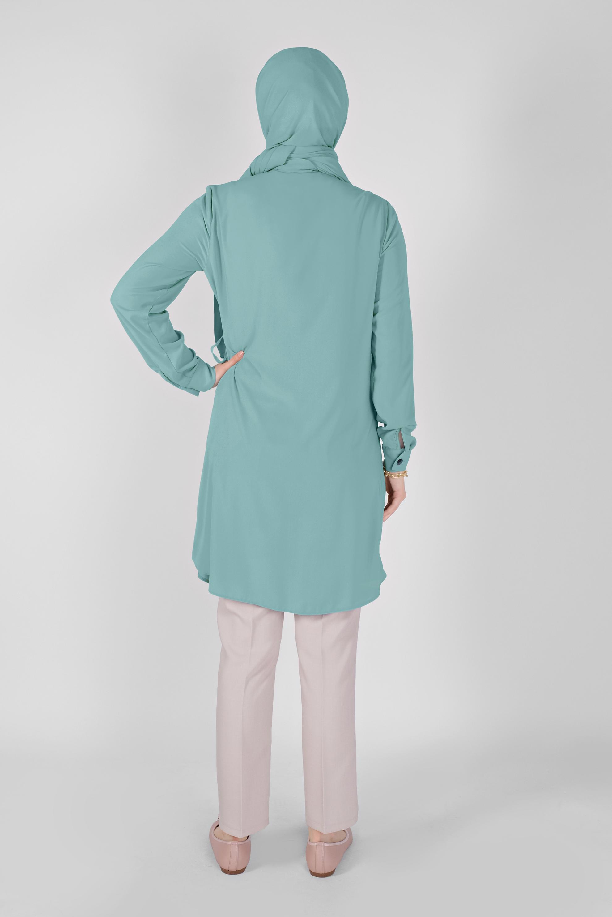 Tesettür giyim MAVİ GİZLİ DÜĞMELİ PARÇA DETAYLI TUNİK 41344