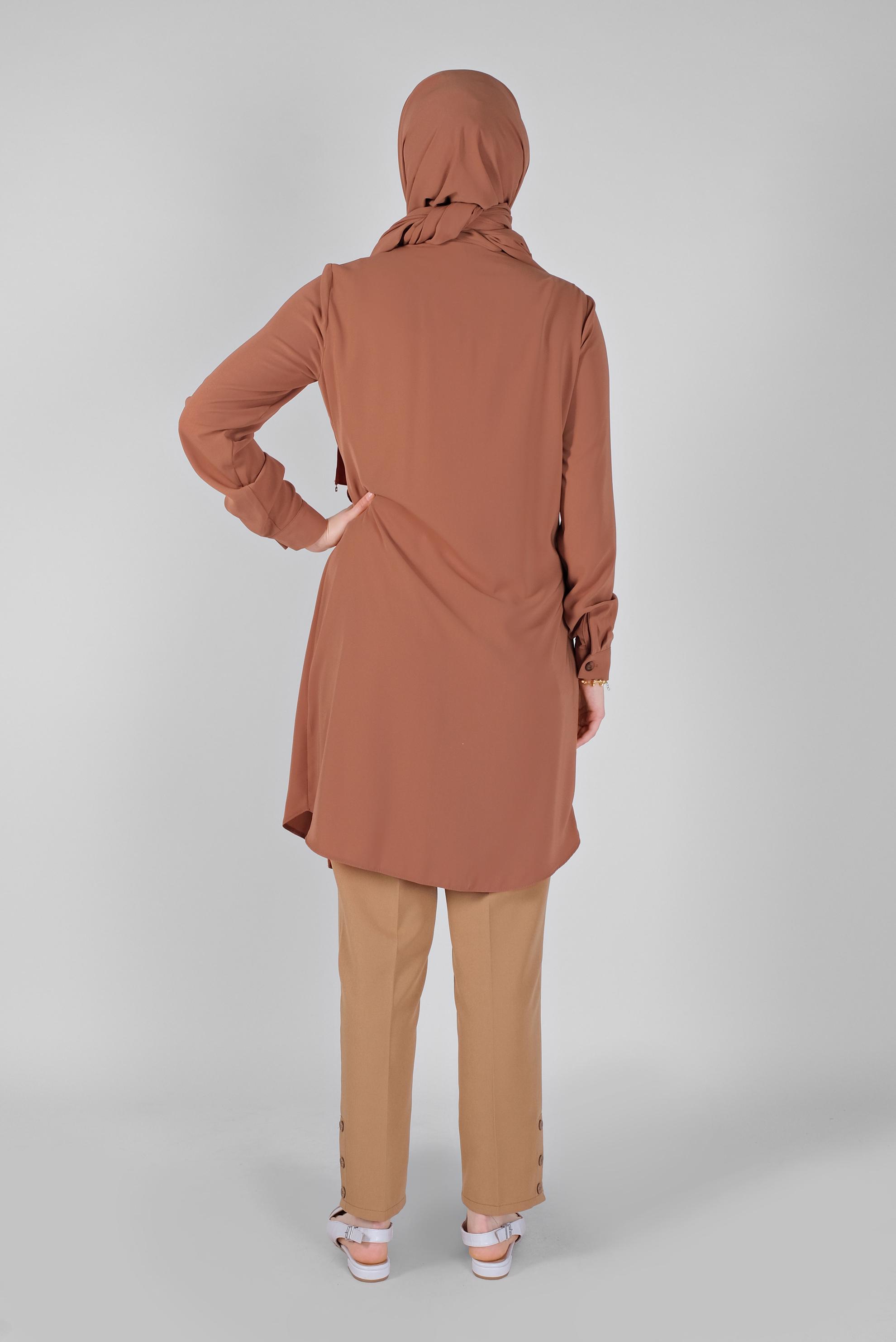 Tesettür giyim KAHVE GİZLİ DÜĞMELİ PARÇA DETAYLI TUNİK 41344