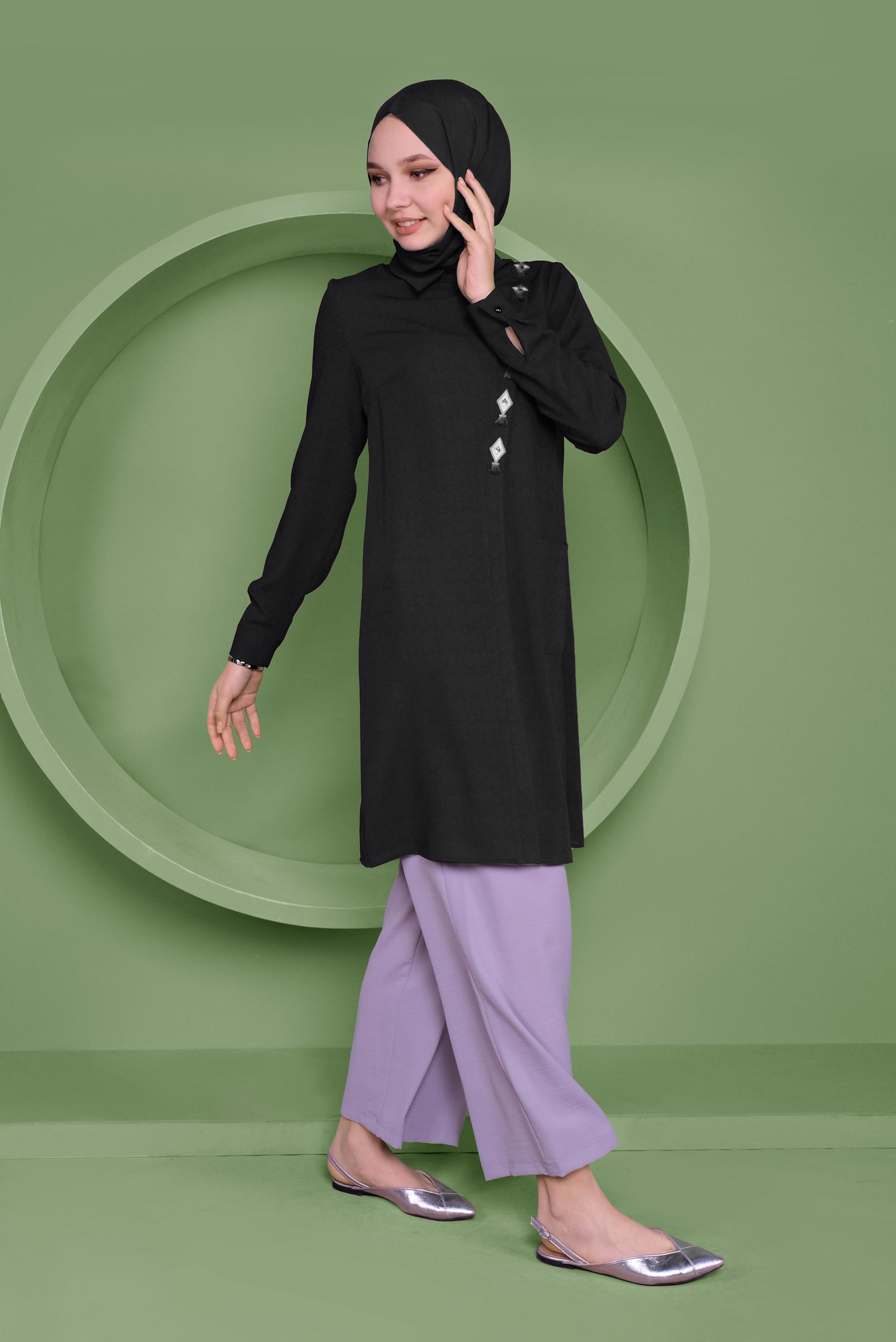 Tesettür giyim SİYAH NAKIŞ İŞLEMELİ CEPLİ TUNİK 41345