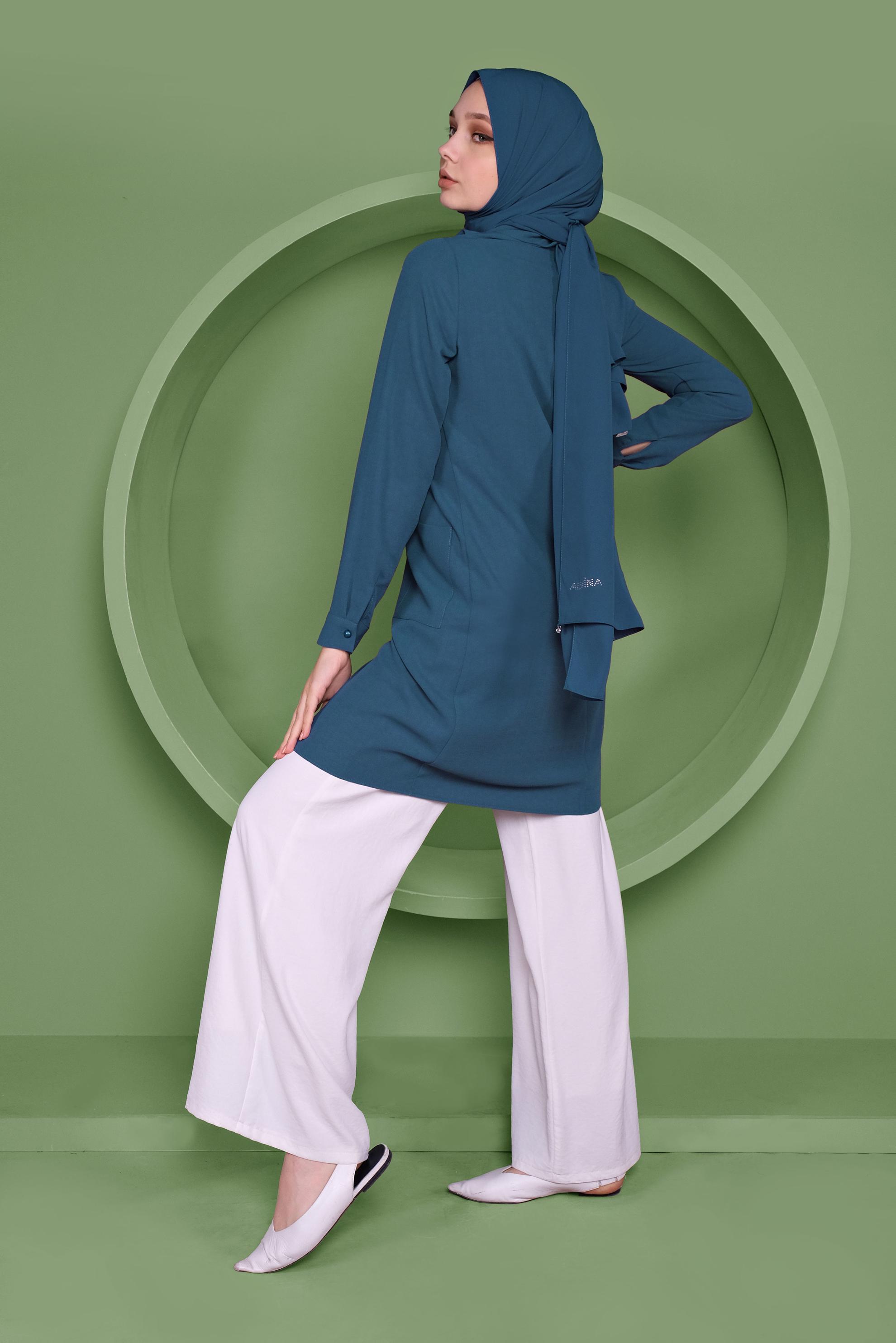 Tesettür giyim LACİVERT NAKIŞ İŞLEMELİ CEPLİ TUNİK 41345