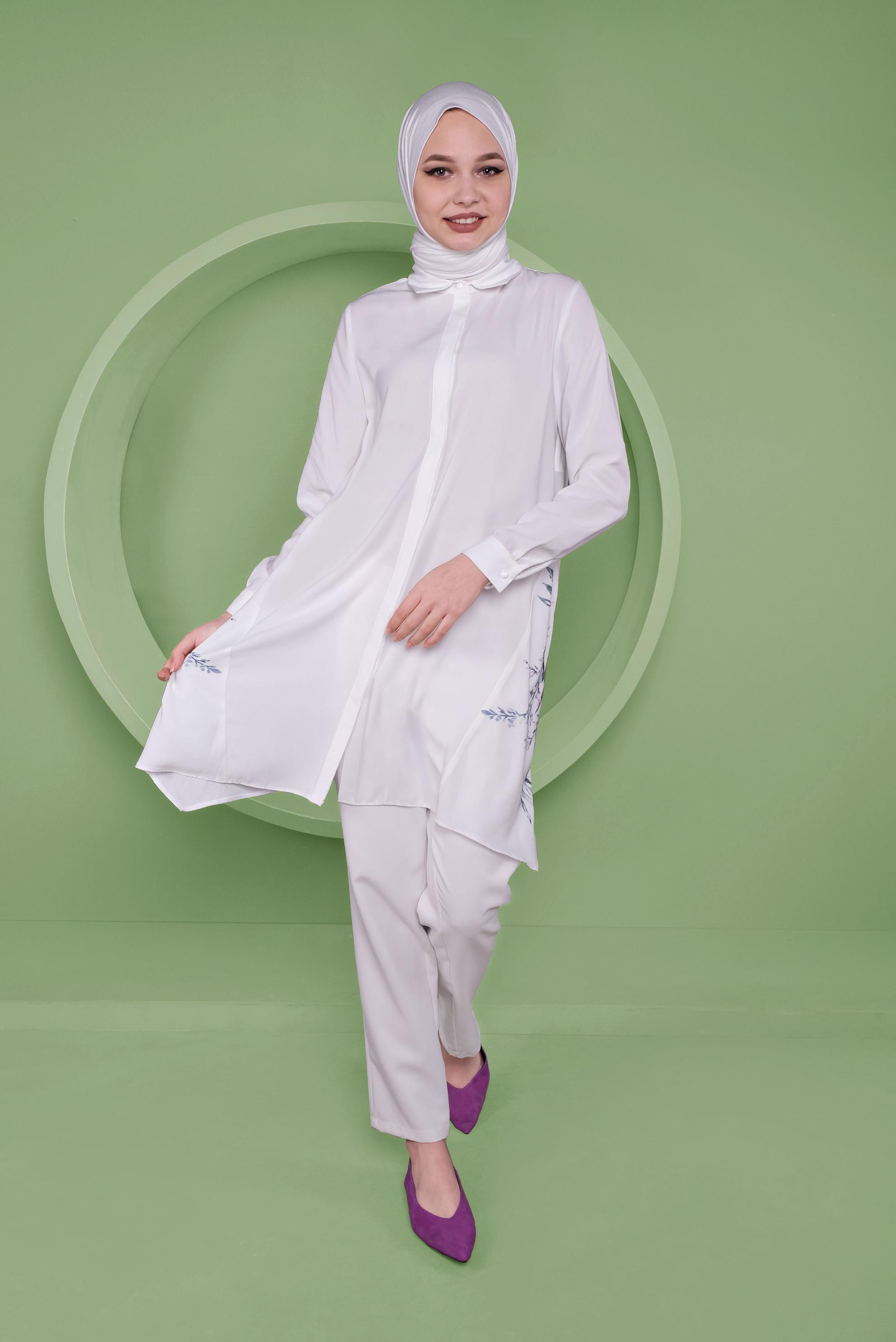 Tesettür giyim BEYAZ ASİMETRİK KESİM ÇİÇEK DESENLİ TUNİK 41349