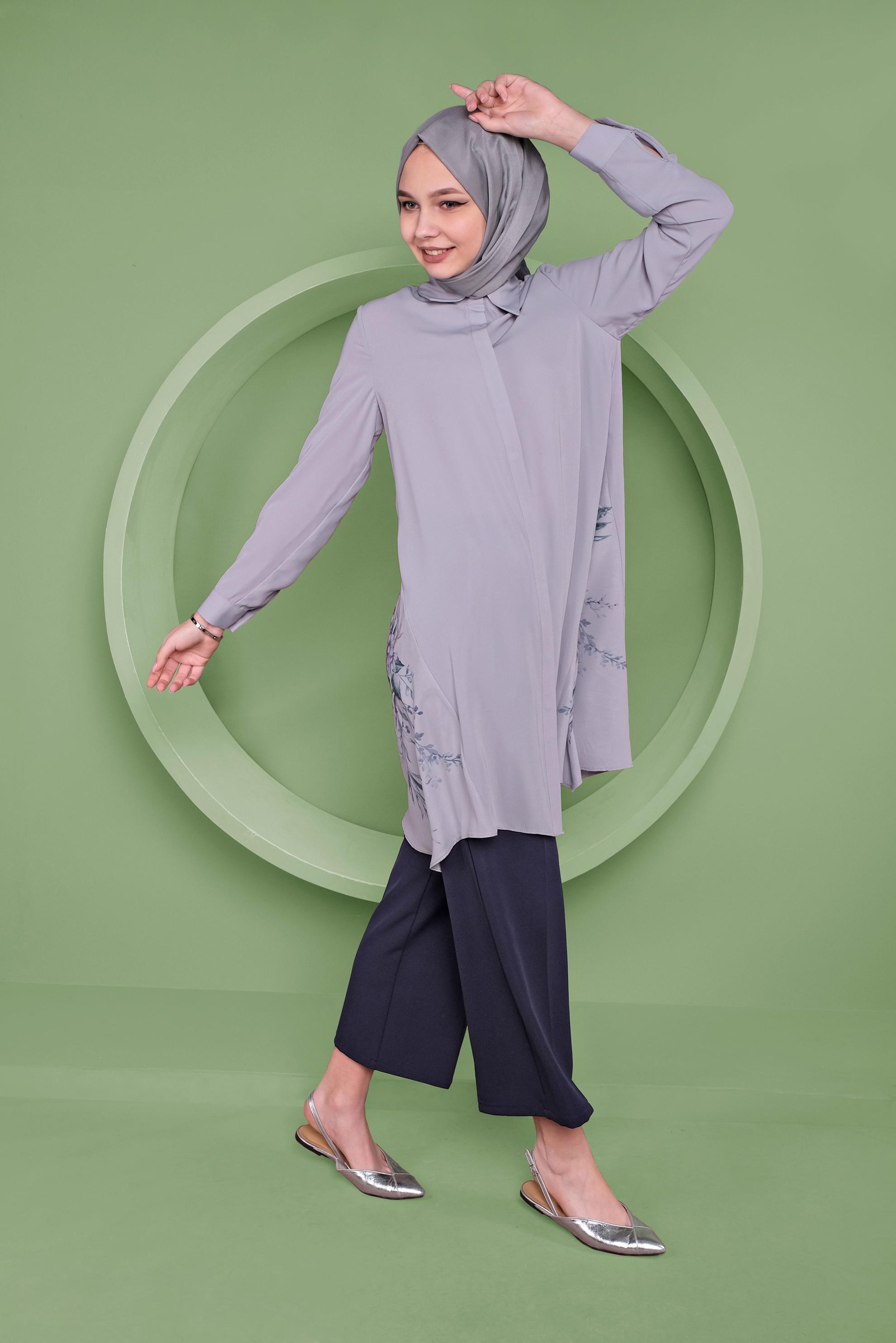 Tesettür giyim GRİ ASİMETRİK KESİM ÇİÇEK DESENLİ TUNİK 41349