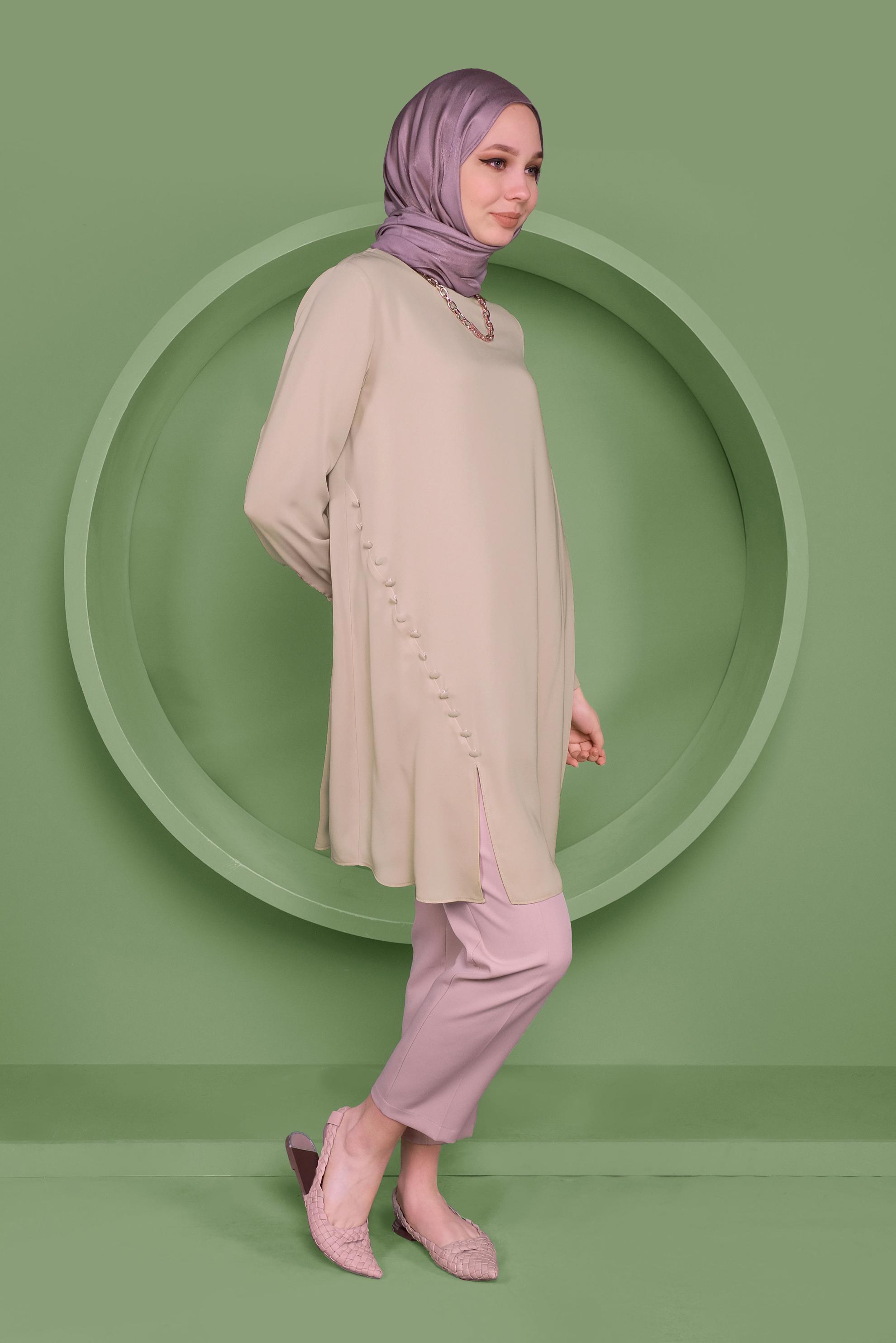Tesettür giyim BEJ YANDAN DÜĞMELİ TUNİK 41351 
