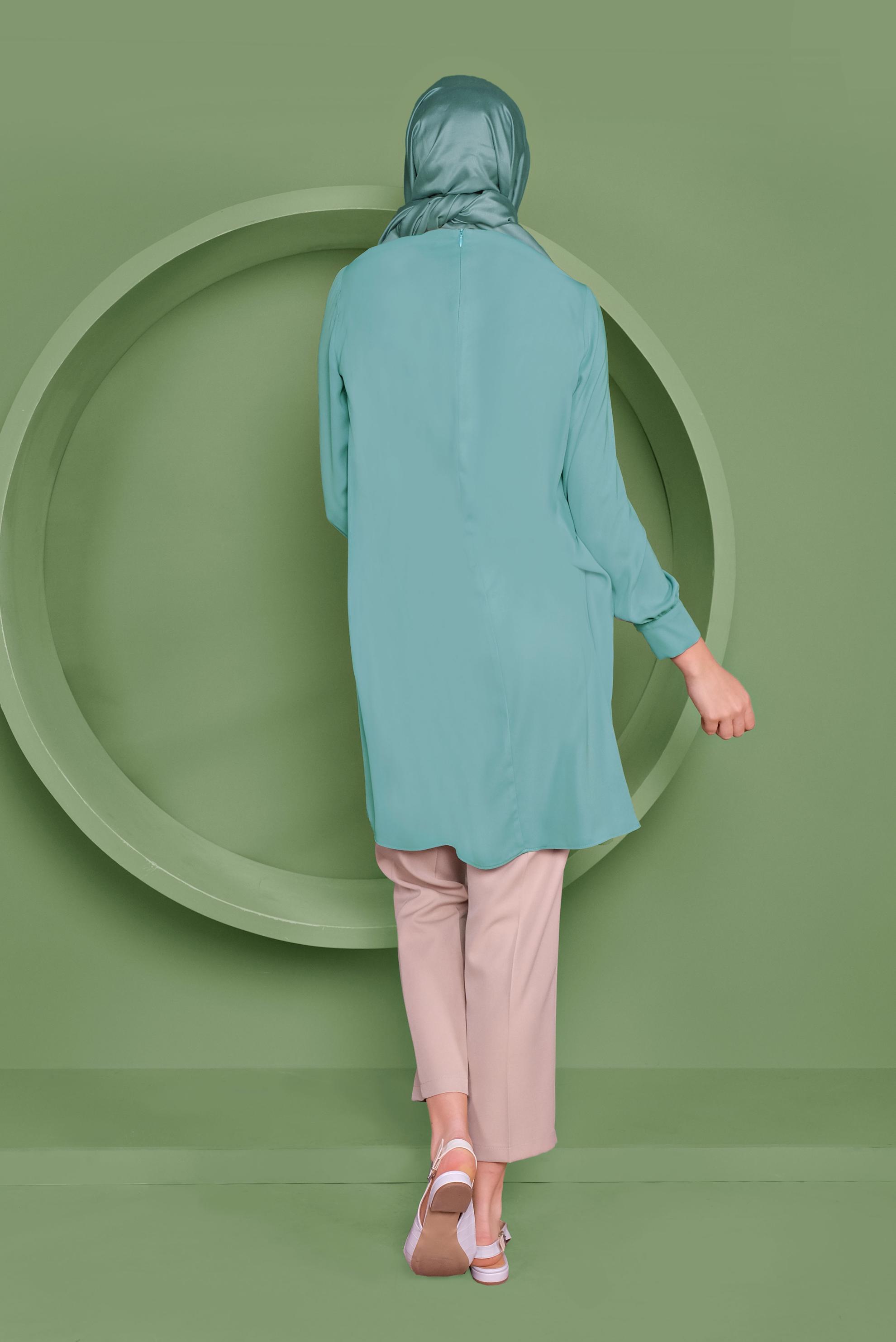 Tesettür giyim YEŞİL YANDAN DÜĞMELİ TUNİK 41351 