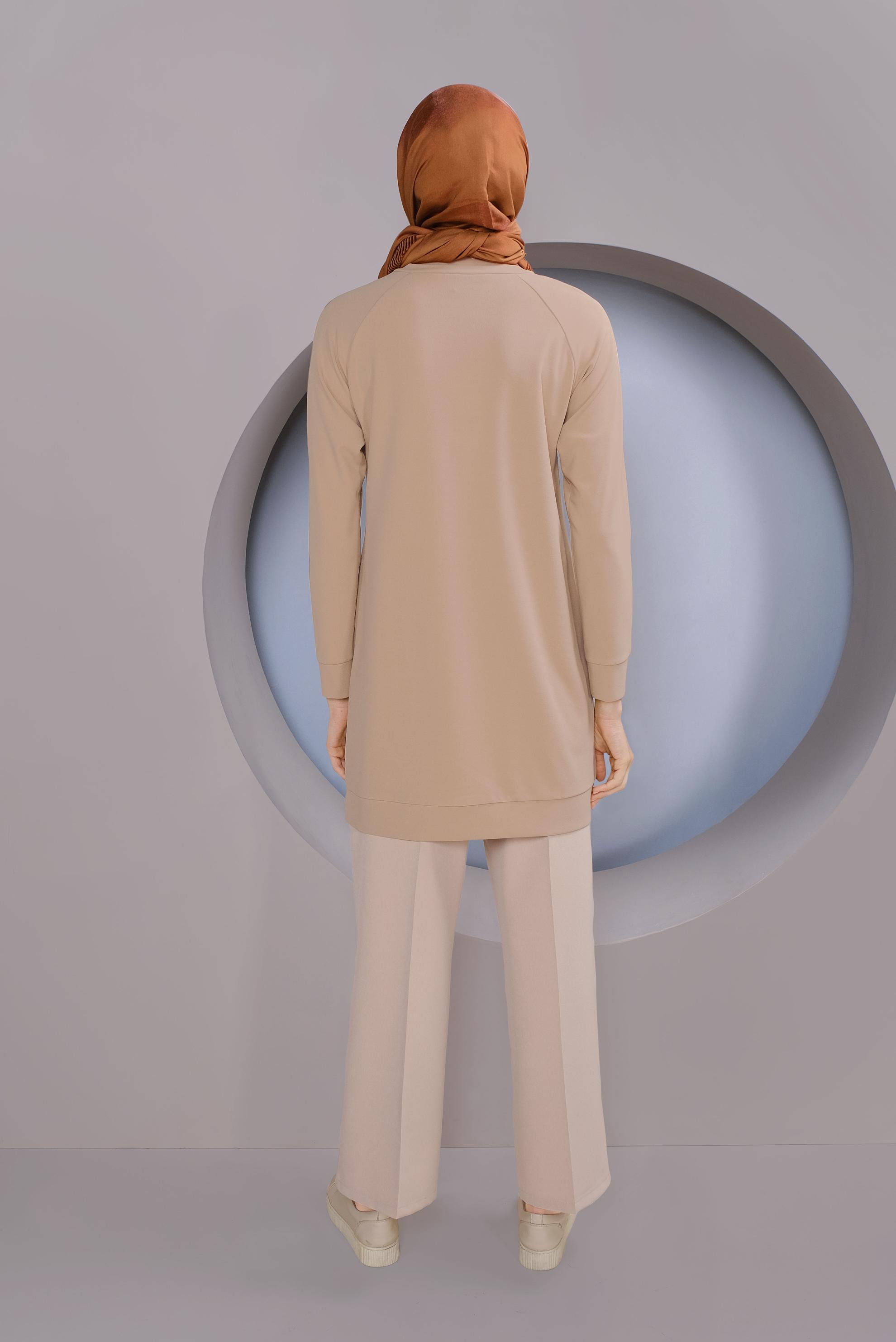 Tesettür giyim BEJ DESEN BASKILI TUNİK 41352