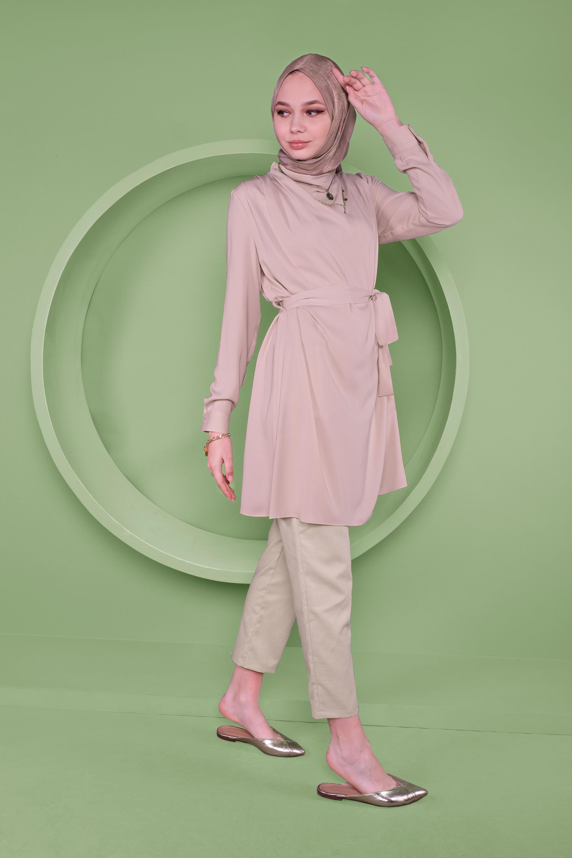 Tesettür giyim EKRU SALAŞ YAKA TUNİK 41356