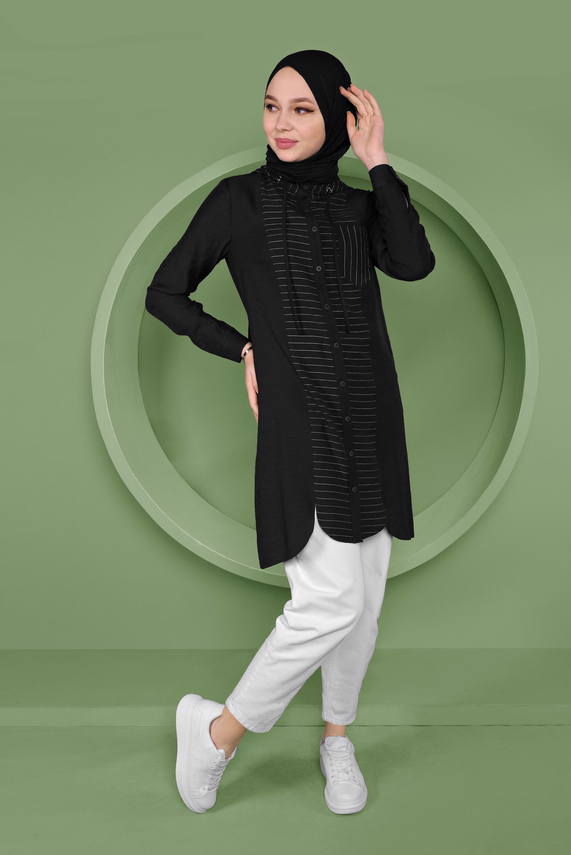 Tesettür giyim SİYAH KAPÜŞONLU DÜĞMELİ TUNİK 41365