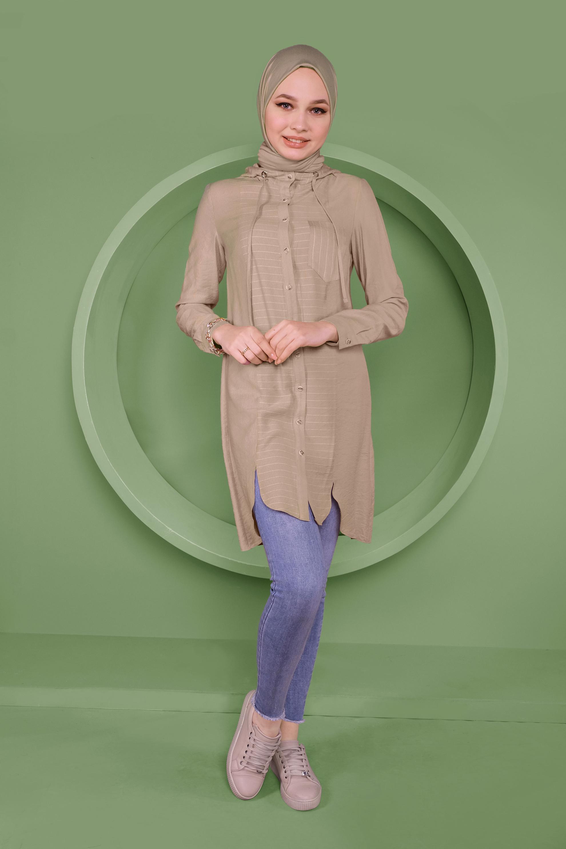 Tesettür giyim BEJ KAPÜŞONLU DÜĞMELİ TUNİK 41365